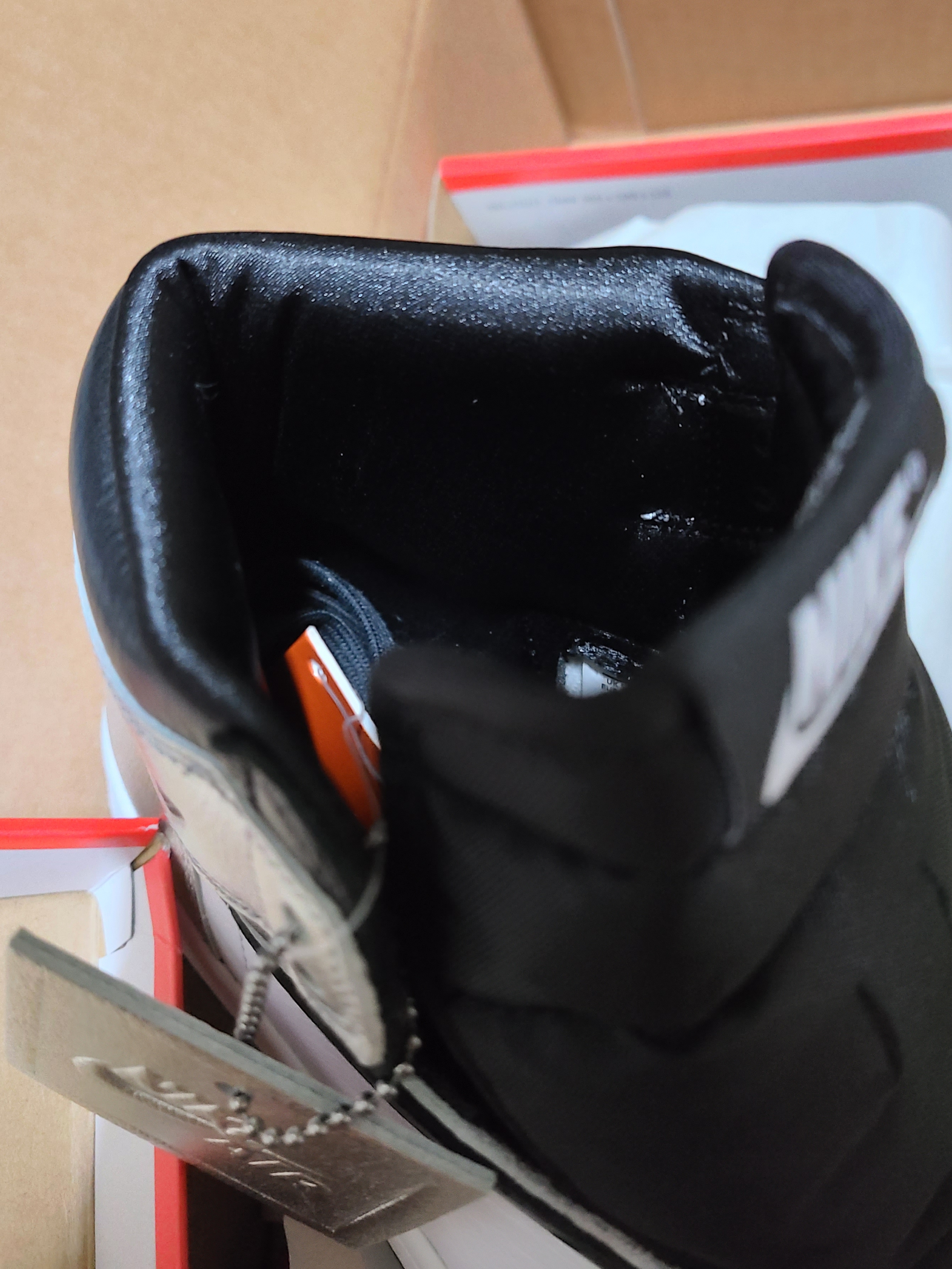 (W) Jordan 1 Retro High OG Silver Toe 착용 스타일 - 5