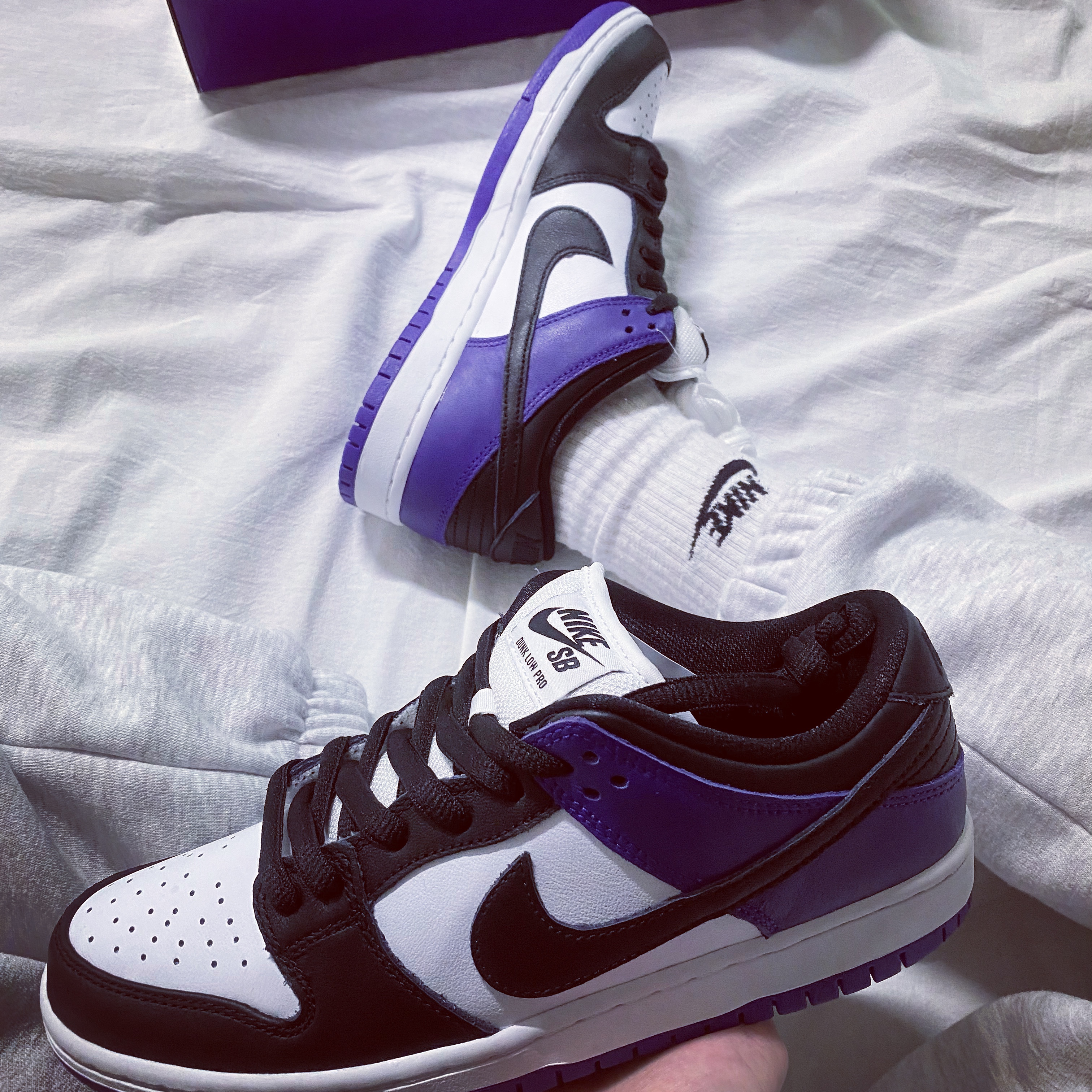 Nike SB Dunk Low Pro Court Purple 착용 스타일 - 1