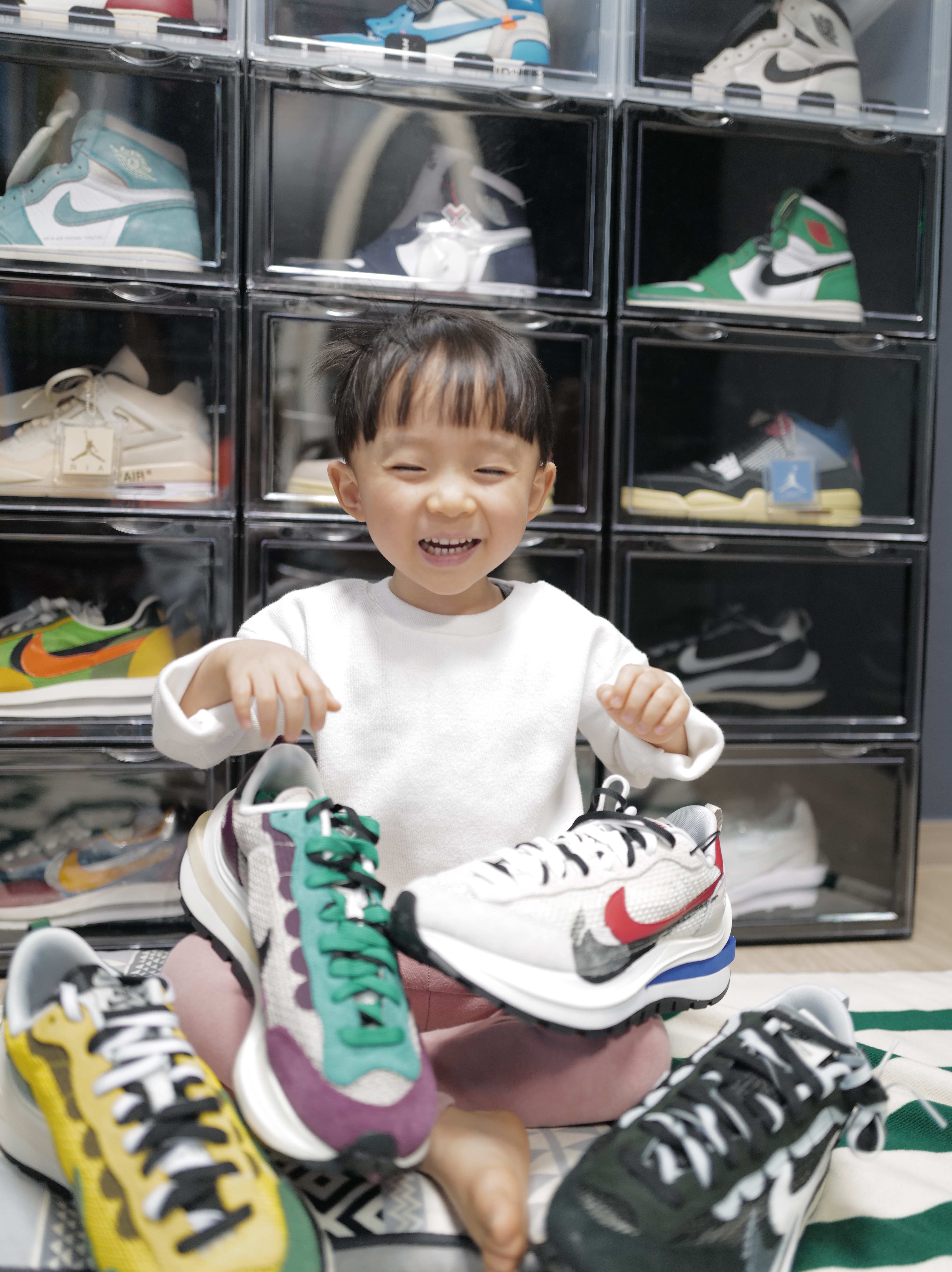 Nike x Sacai VaporWaffle Tour Yellow & Gorge Green Sail, Nike x Sacai VaporWaffle Black White 착용 스타일 - 3