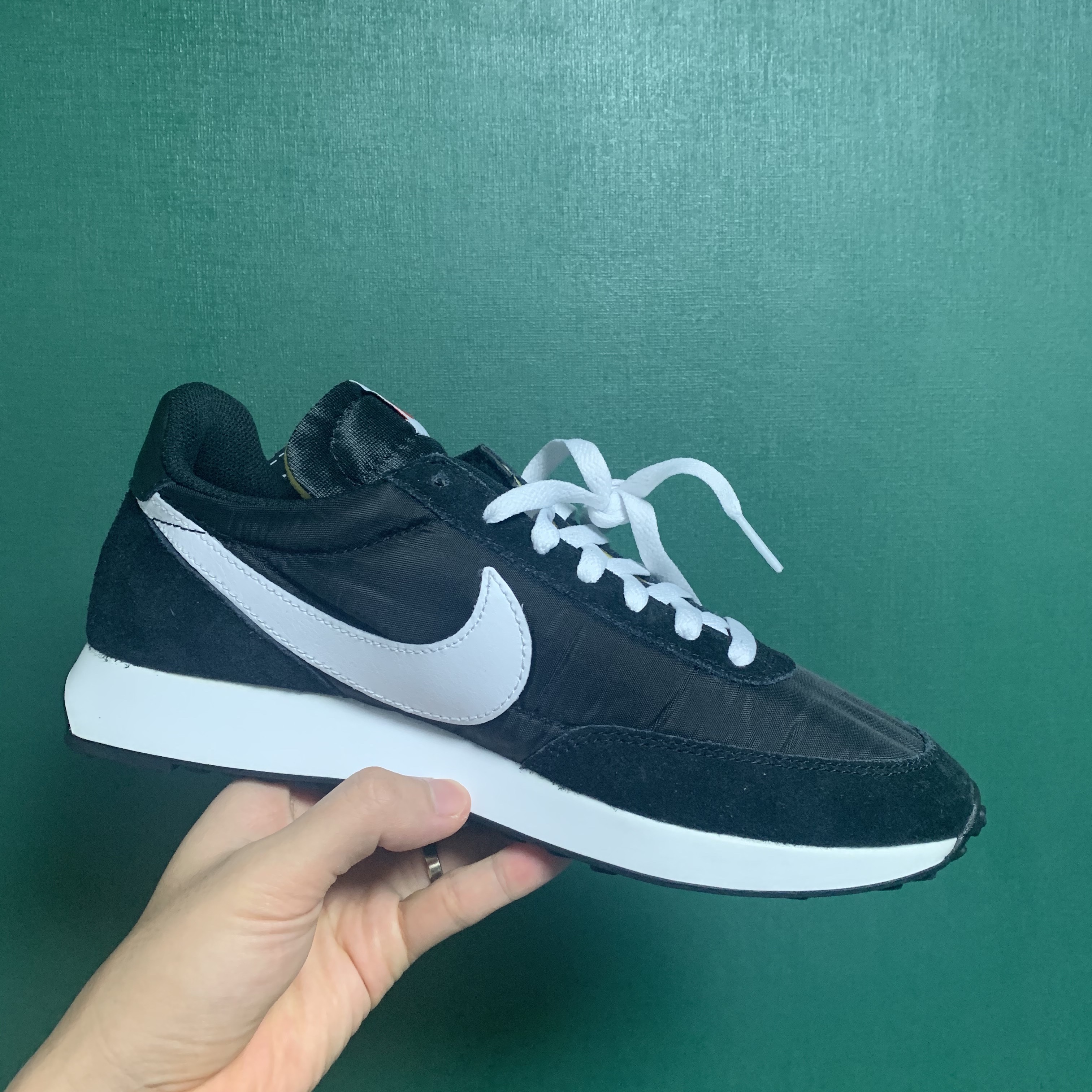 Nike Air Tailwind 79 Black White 착용 스타일