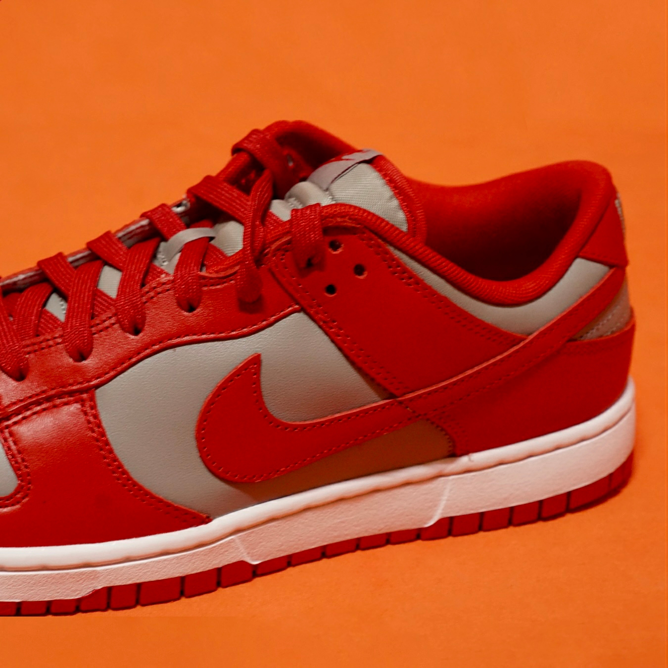 Nike Dunk Low Retro Medium Grey 착용 스타일 - 3