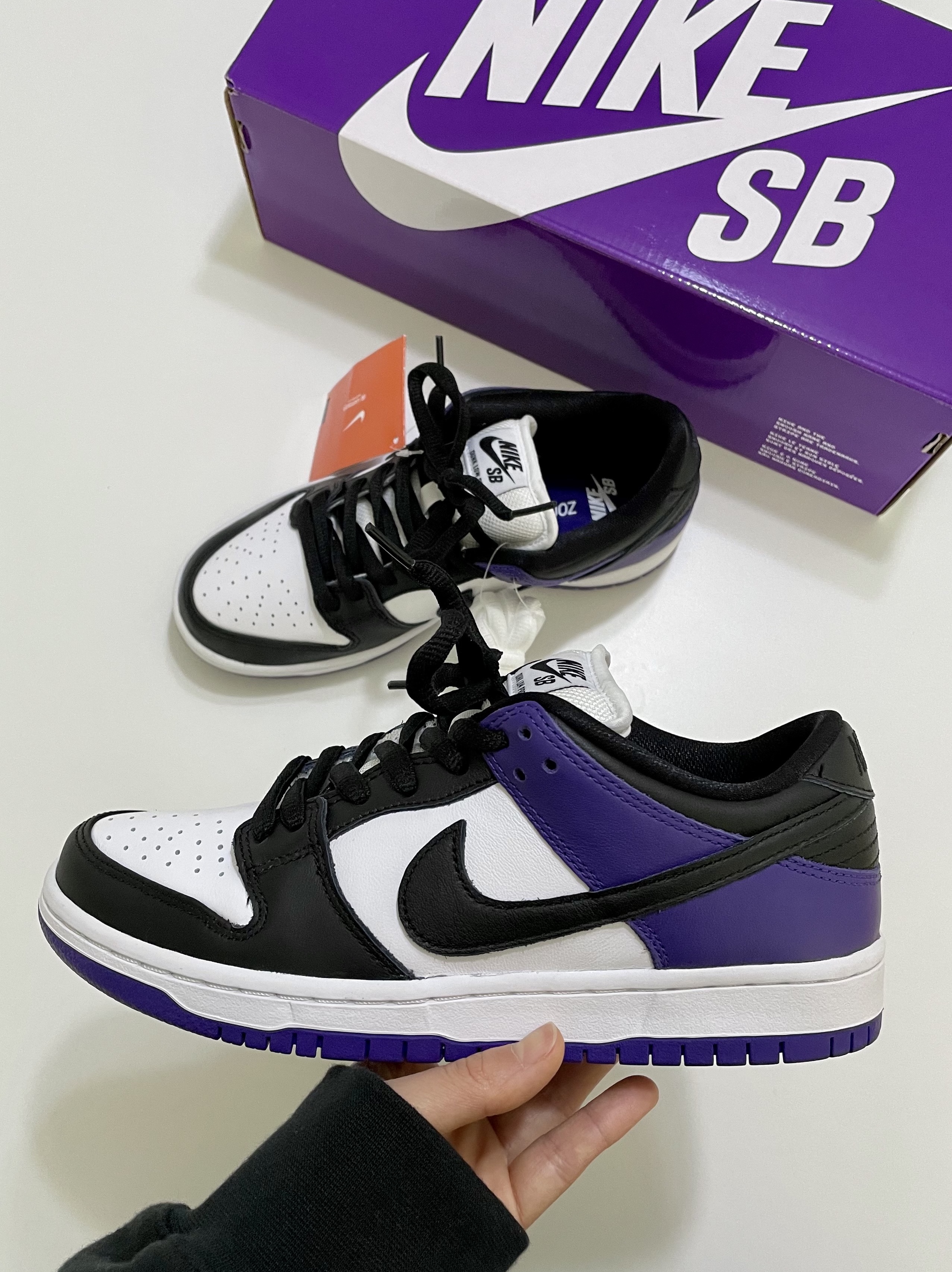 Nike SB Dunk Low Pro Court Purple 착용 스타일 - 4