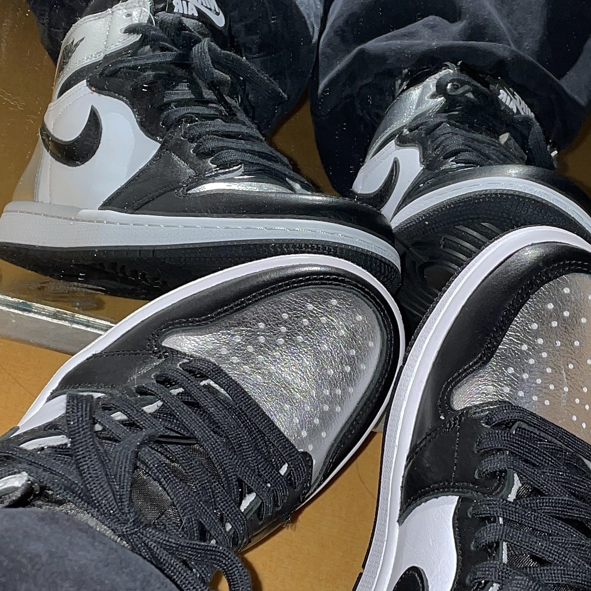 (W) Jordan 1 Retro High OG Silver Toe 착용 스타일 - 2