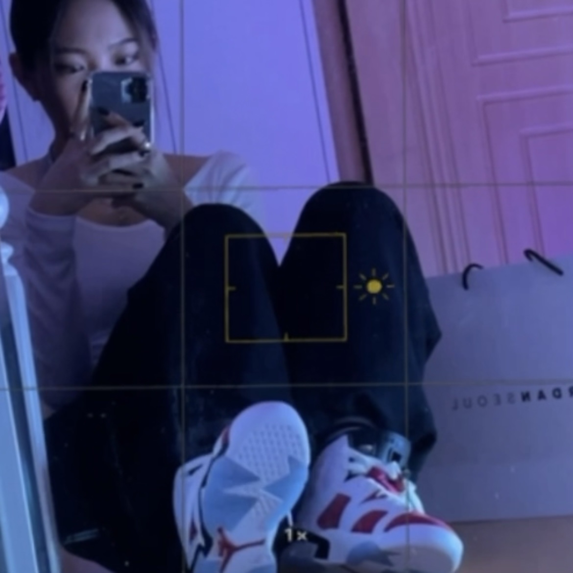 (GS) Jordan 6 Retro Carmine 2021 착용 스타일 - 3