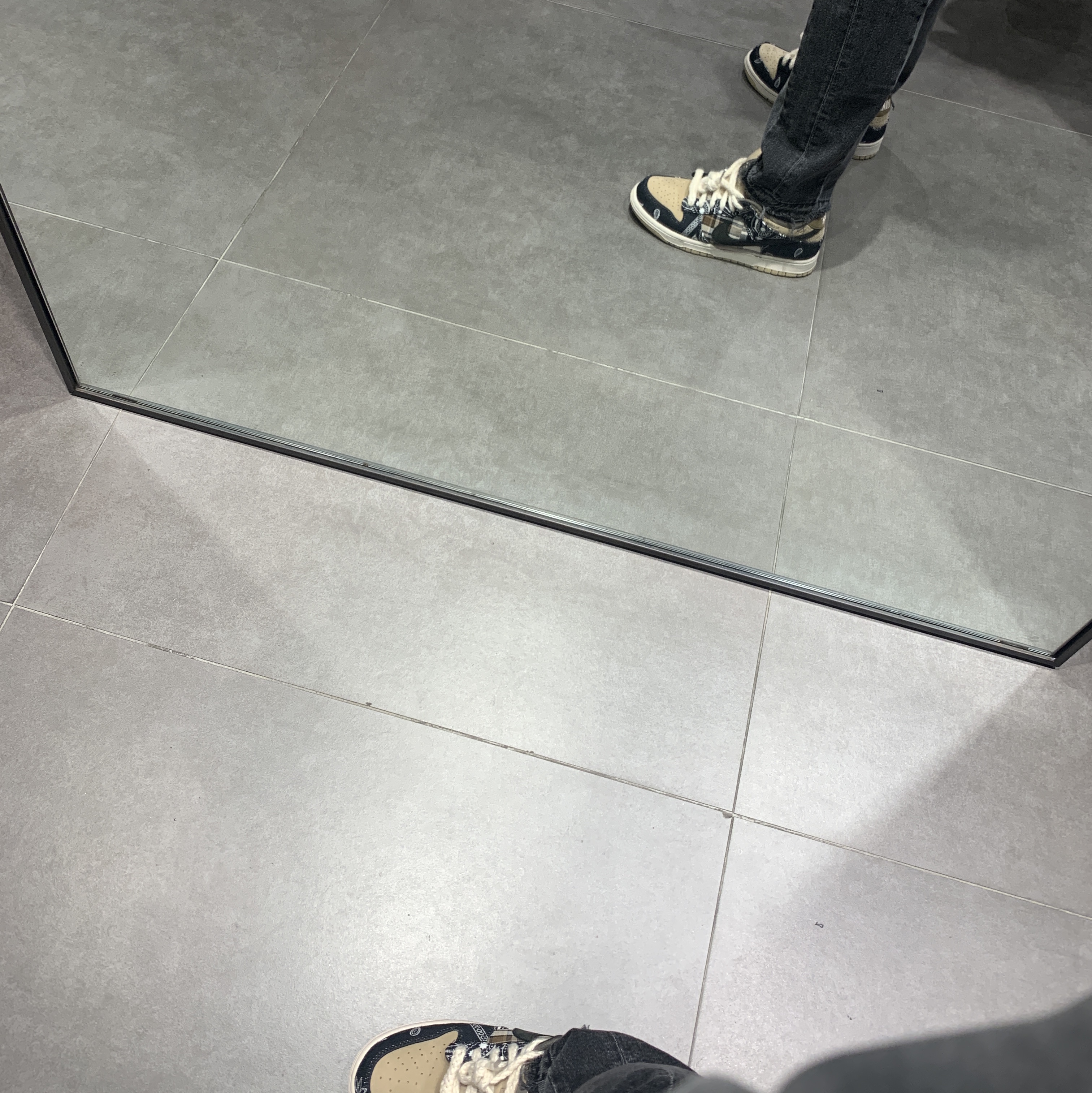 Nike x Travis Scott SB Dunk Low 착용 스타일
