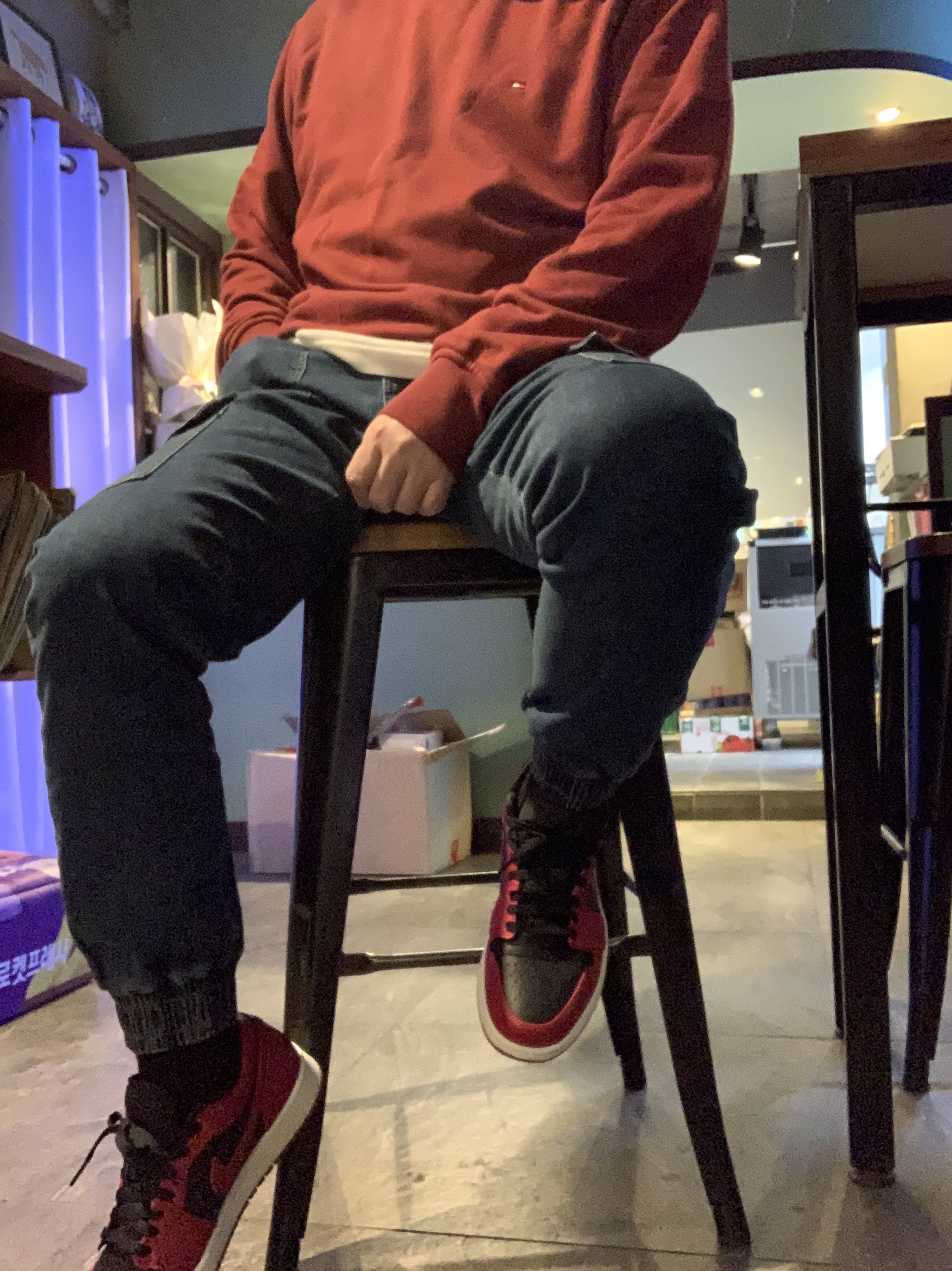 Jordan 1 Low Varsity Red 착용 스타일