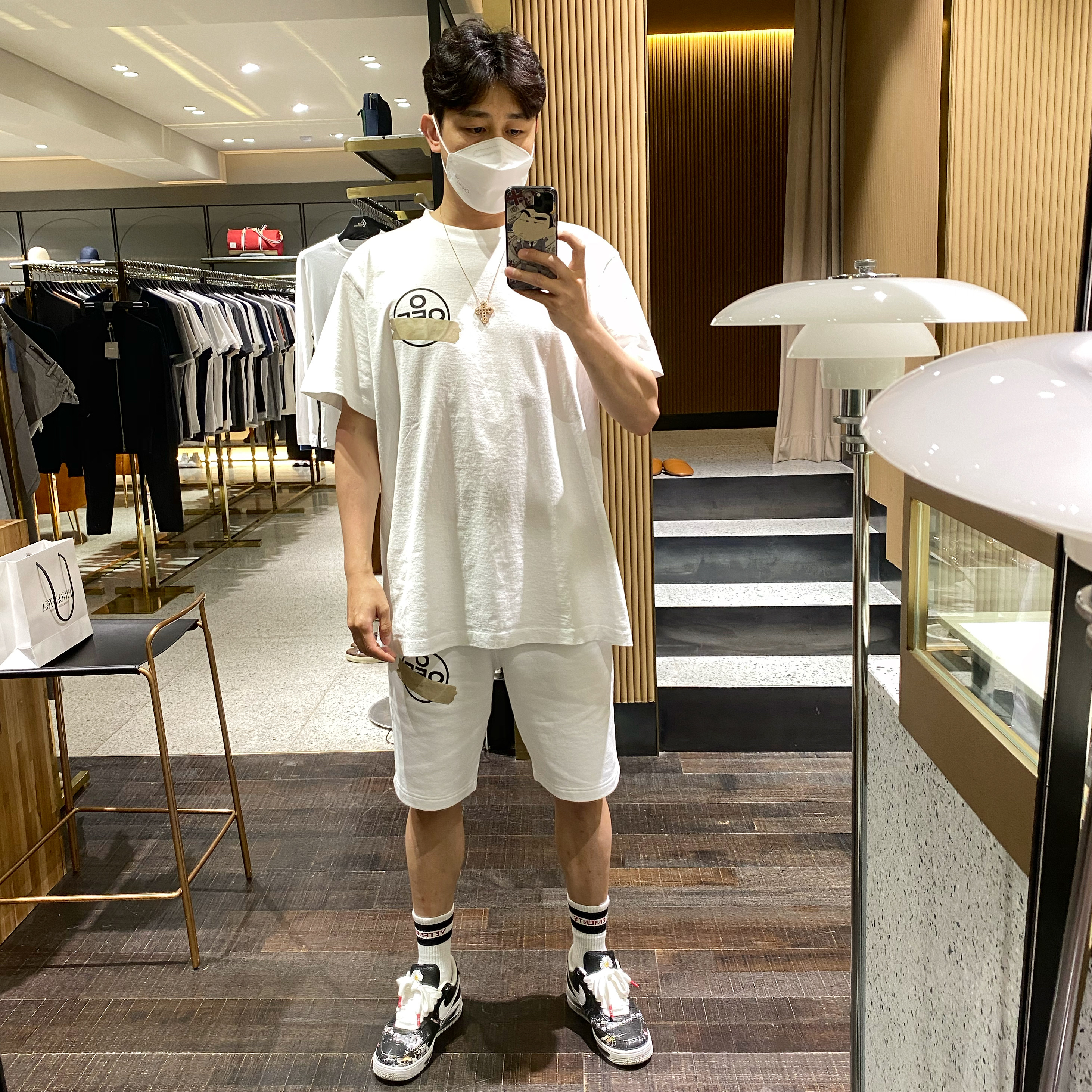 Nike x Peaceminusone Air Force 1 Low Para-Noise, Off-White Tape Arrows Slim Zip Hoodie White Beige 착용 스타일