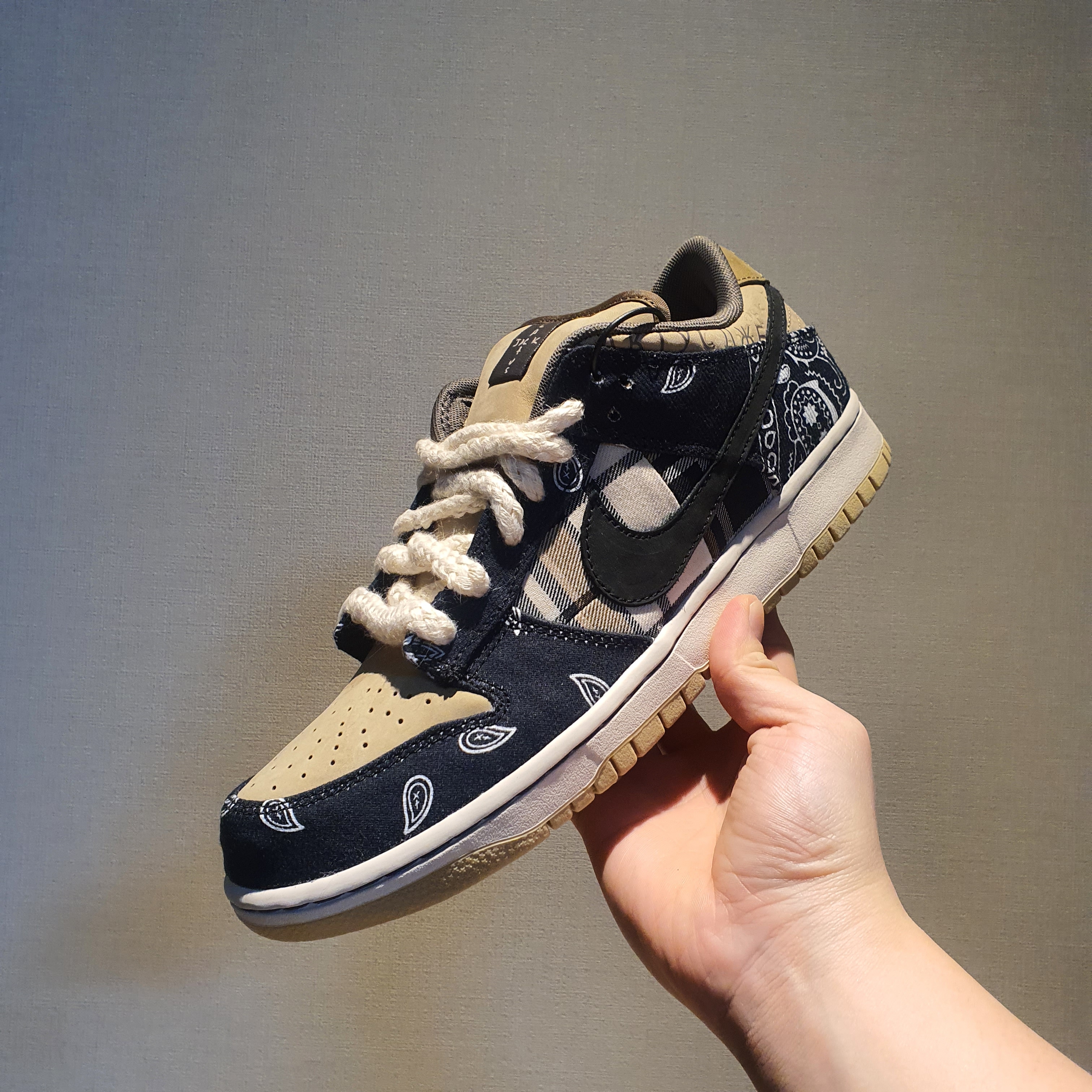 Nike x Sacai VaporWaffle Black White, Nike x Peaceminusone Air Force 1 Low Para-Noise 착용 스타일 - 5