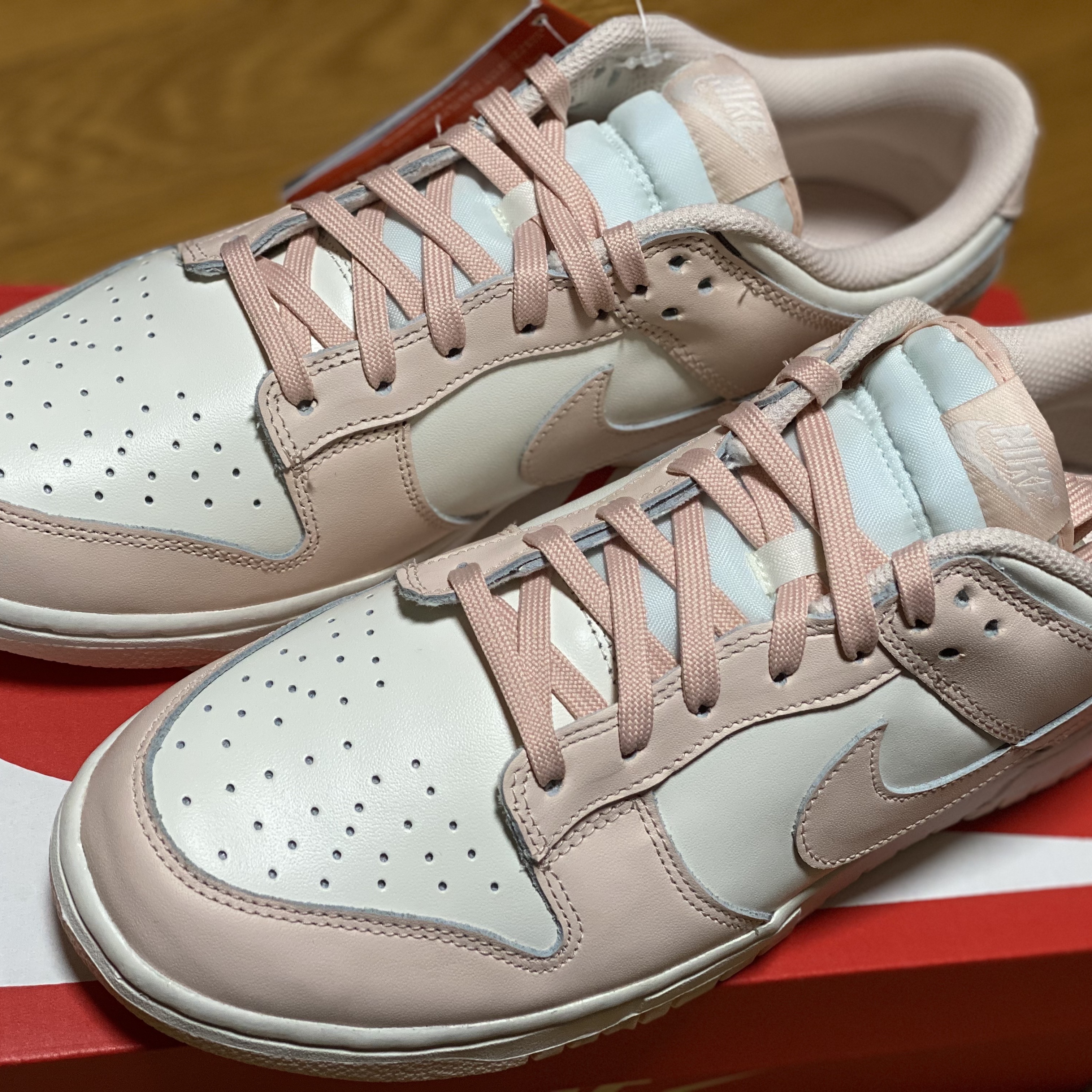 (W) Nike Dunk Low Orange Pearl 착용 스타일 - 2