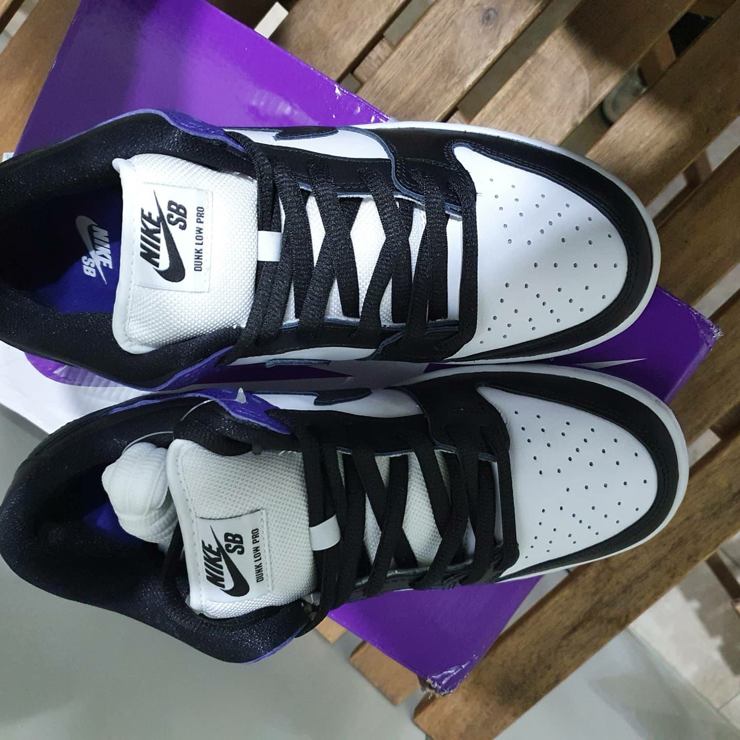 Nike SB Dunk Low Pro Court Purple 착용 스타일 - 2