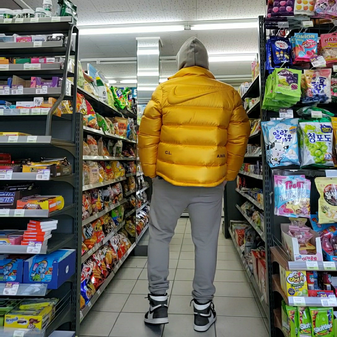 Essentials 3D Silicon Applique Pullover Hoodie String Tan - 20SS, Essentials Sweatpants String Tan - 20SS 착용 스타일 - 3