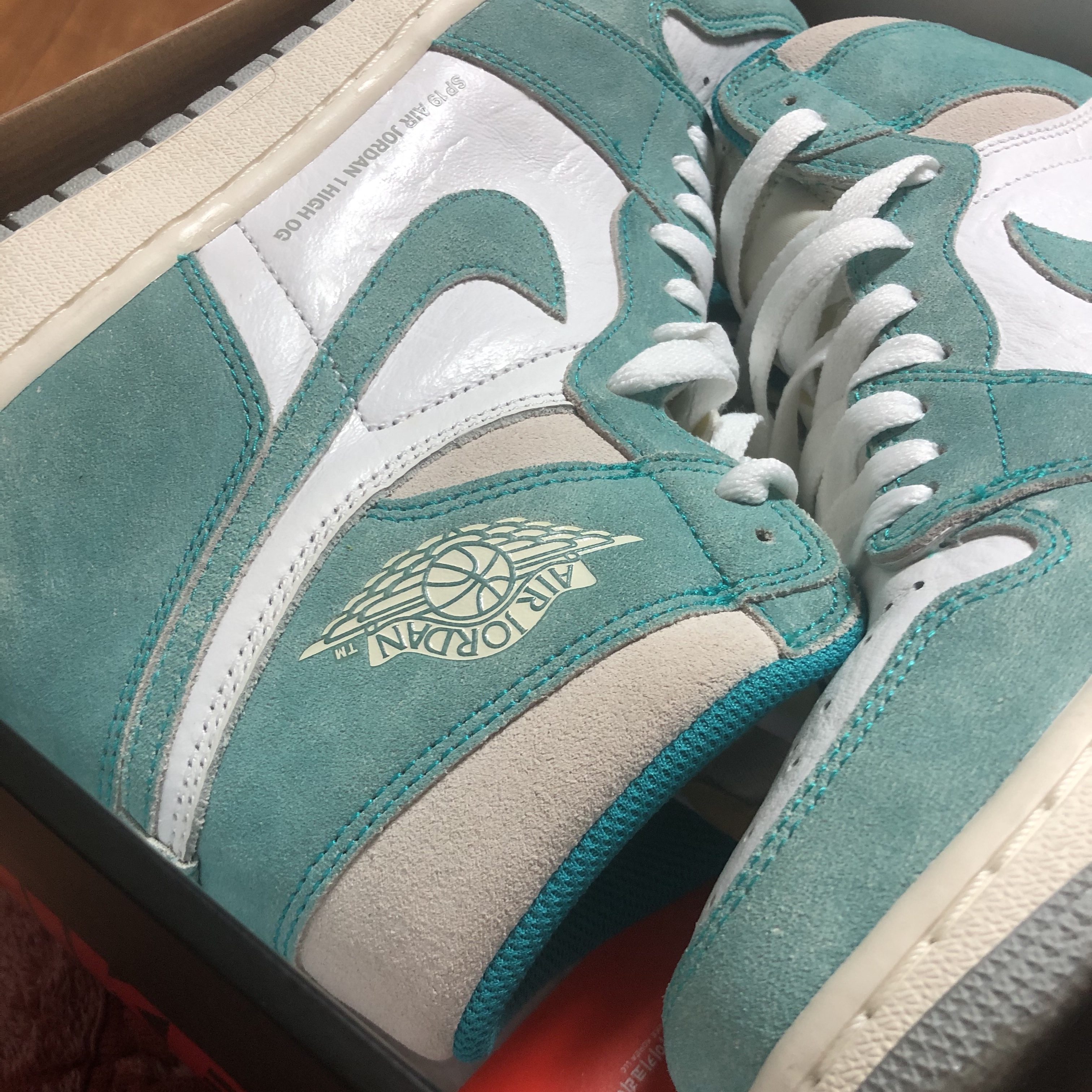 Jordan 1 Retro High OG Turbo Green 착용 스타일