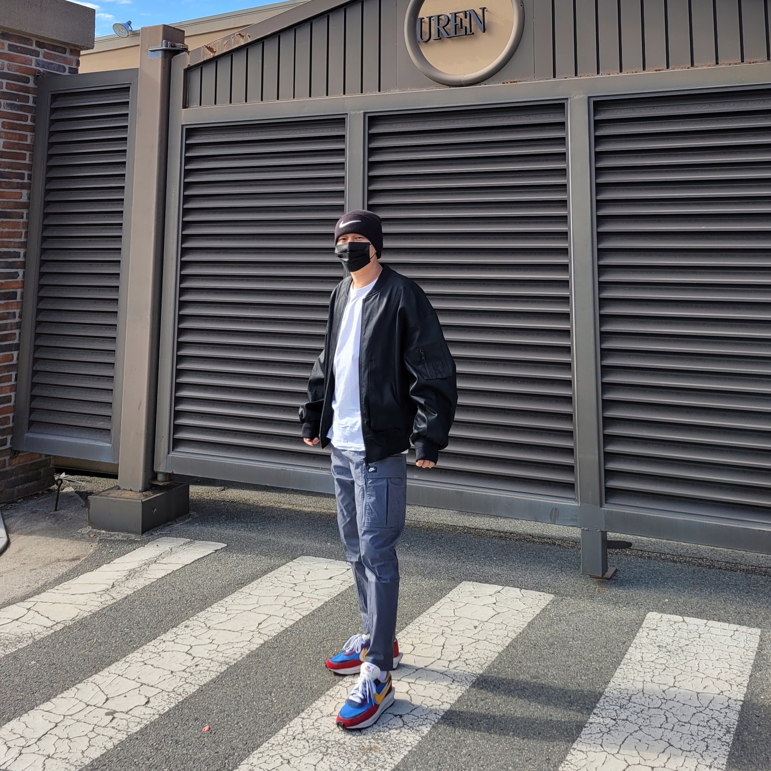Nike x Sacai LDWaffle Blue Multi, Nike x Stussy Cuff Beanie 착용 스타일