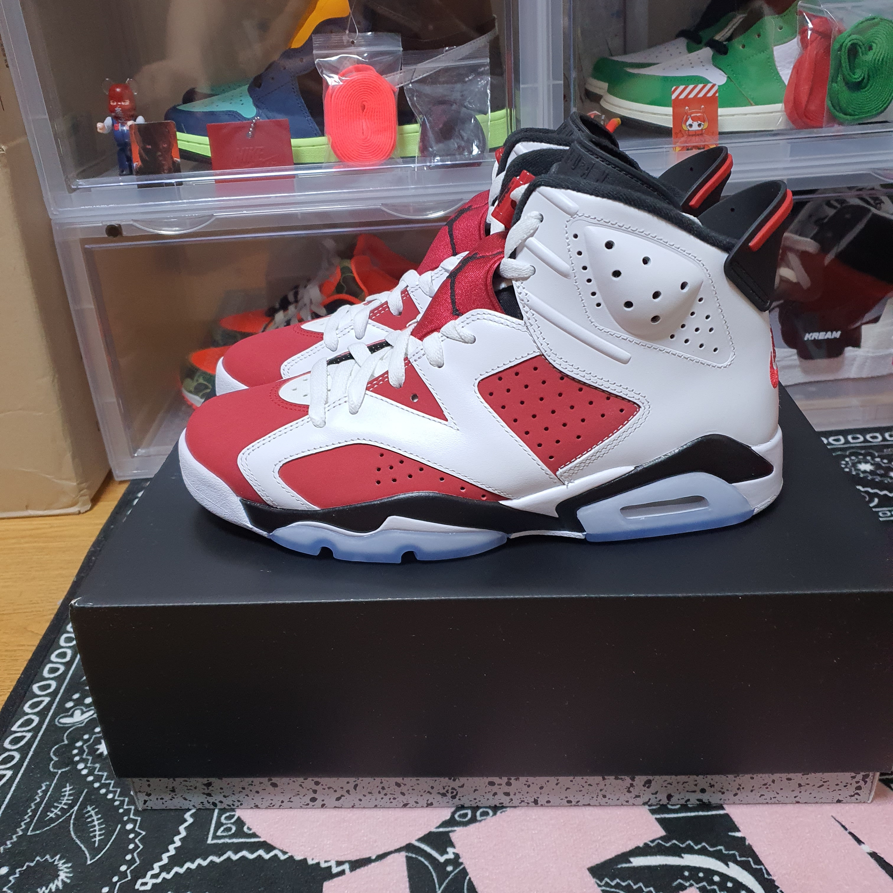 Jordan 6 Retro Carmine 2021 착용 스타일 - 2