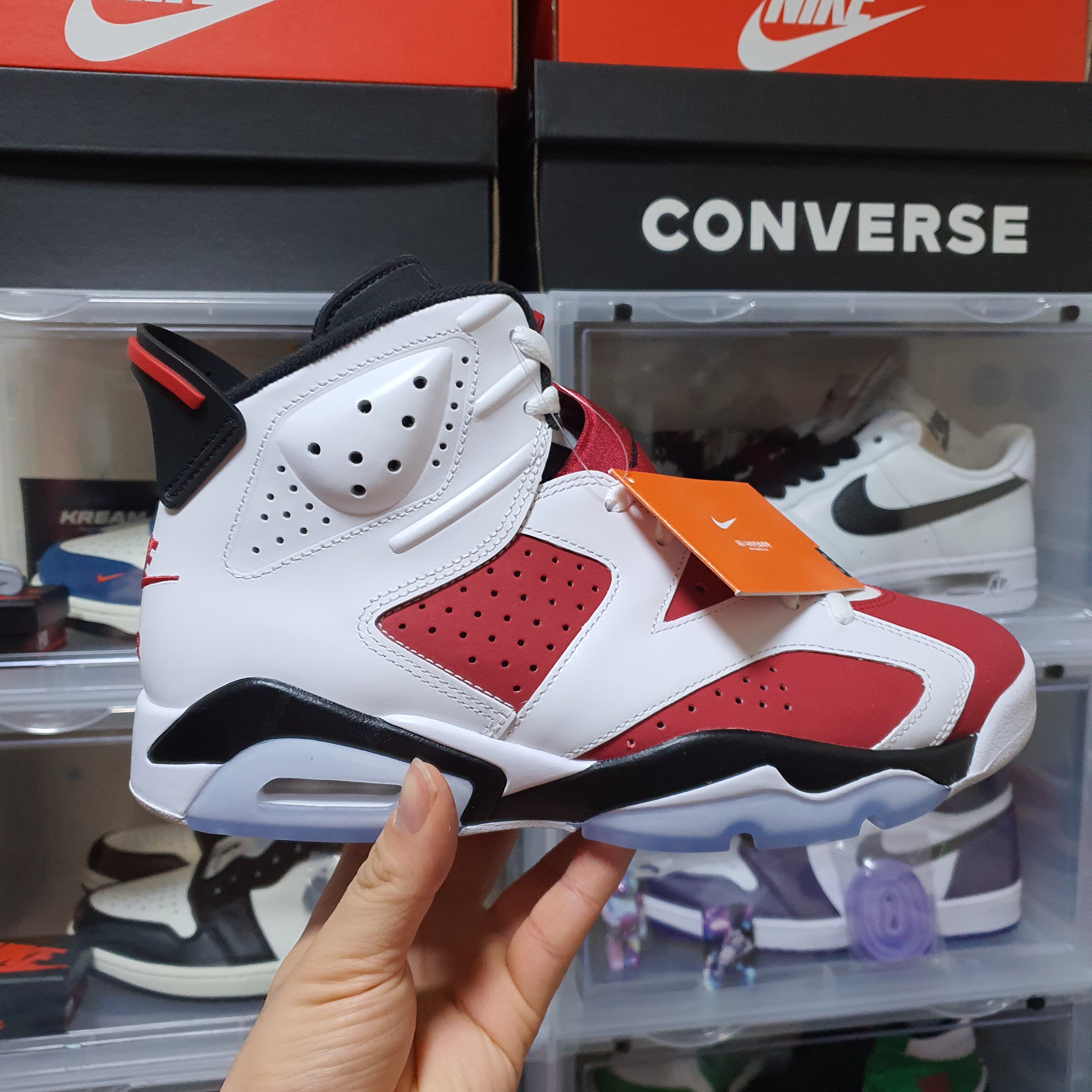 Jordan 6 Retro Carmine 2021 착용 스타일 - 5