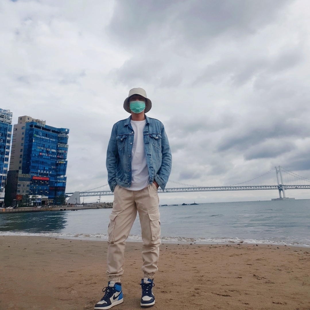 Jordan 1 Retro High Obsidian UNC 착용 스타일