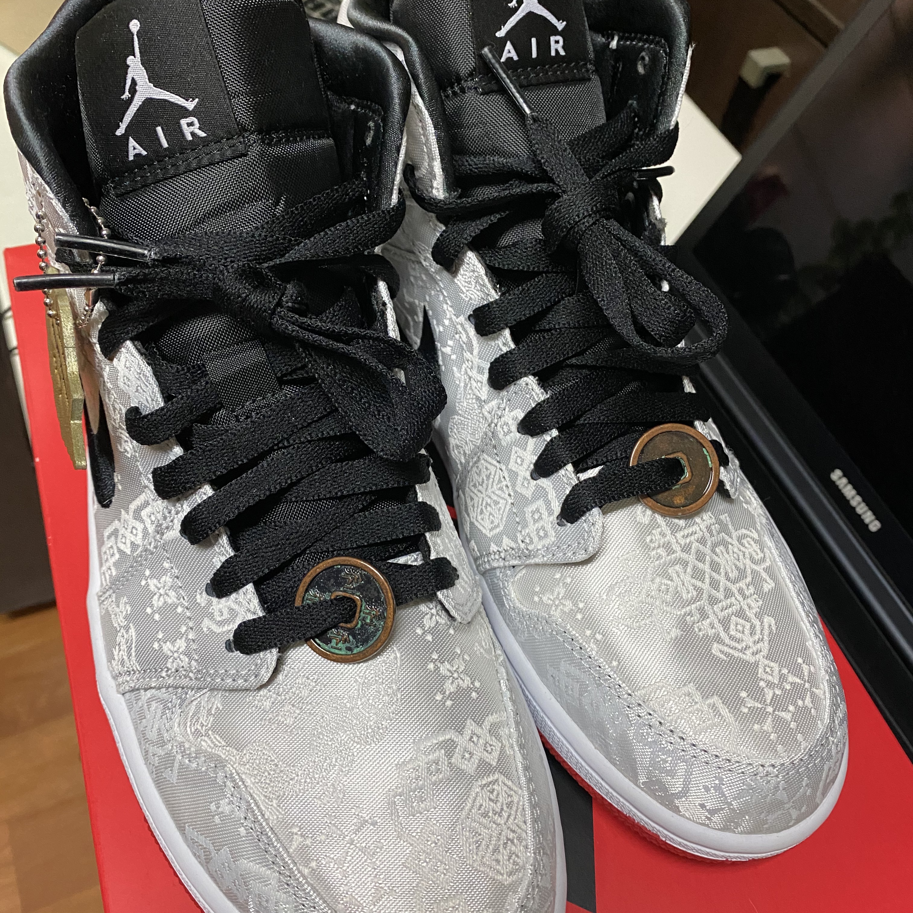 Jordan 1 x Clot Mid SE Fearless Edison Chen 착용 스타일 - 2