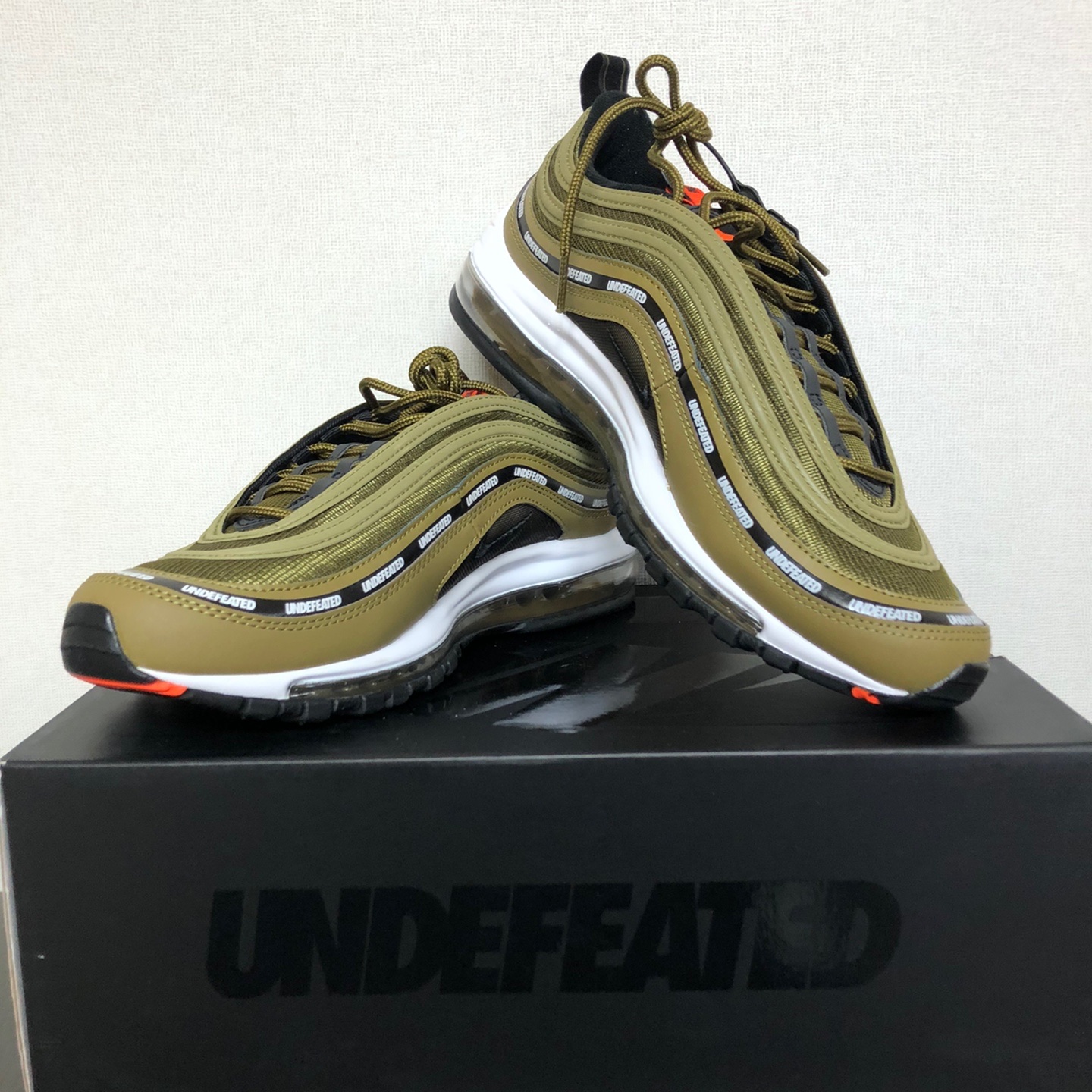 Nike x Undefeated Air Max 97 Militia Green 착용 스타일 - 1