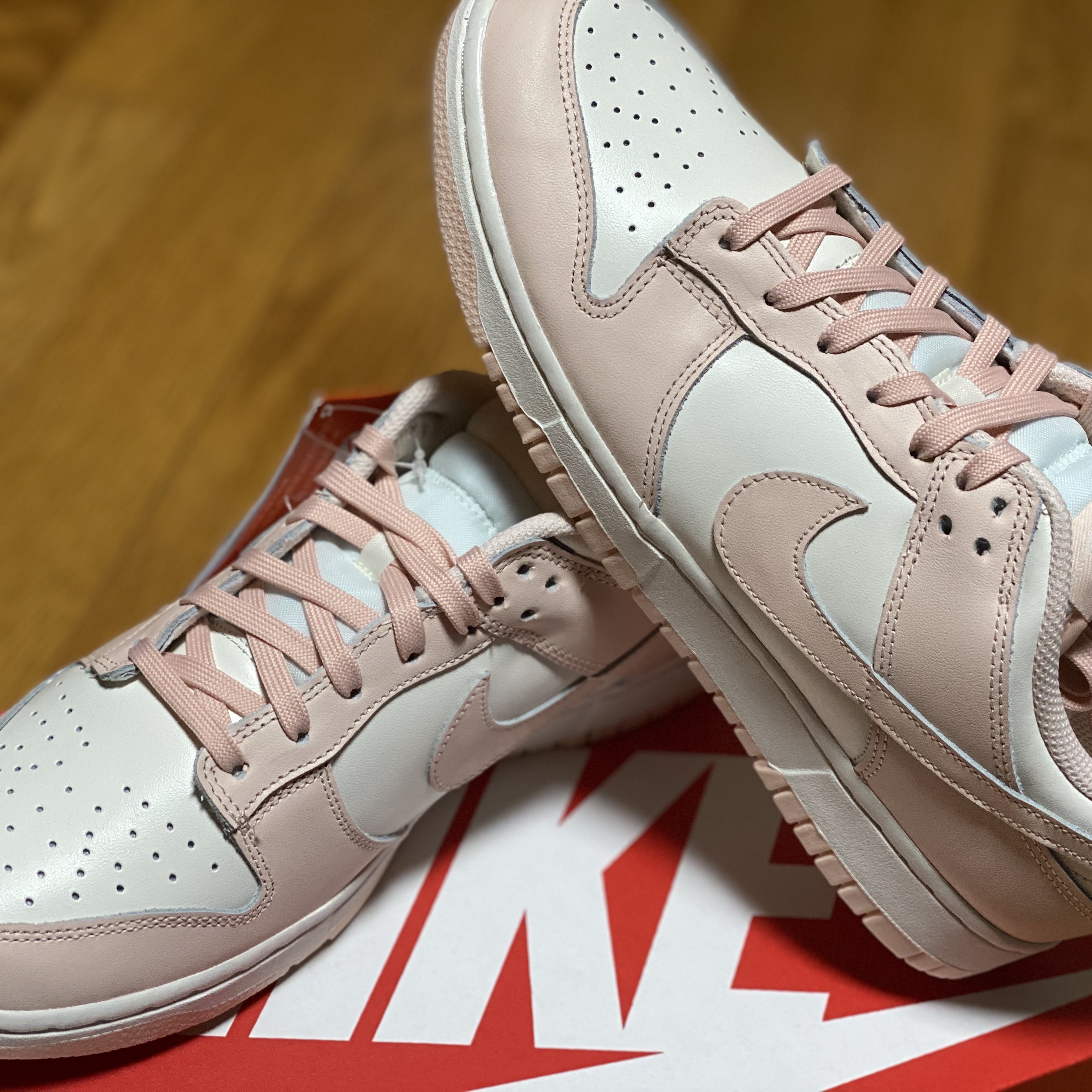 (W) Nike Dunk Low Orange Pearl 착용 스타일 - 3