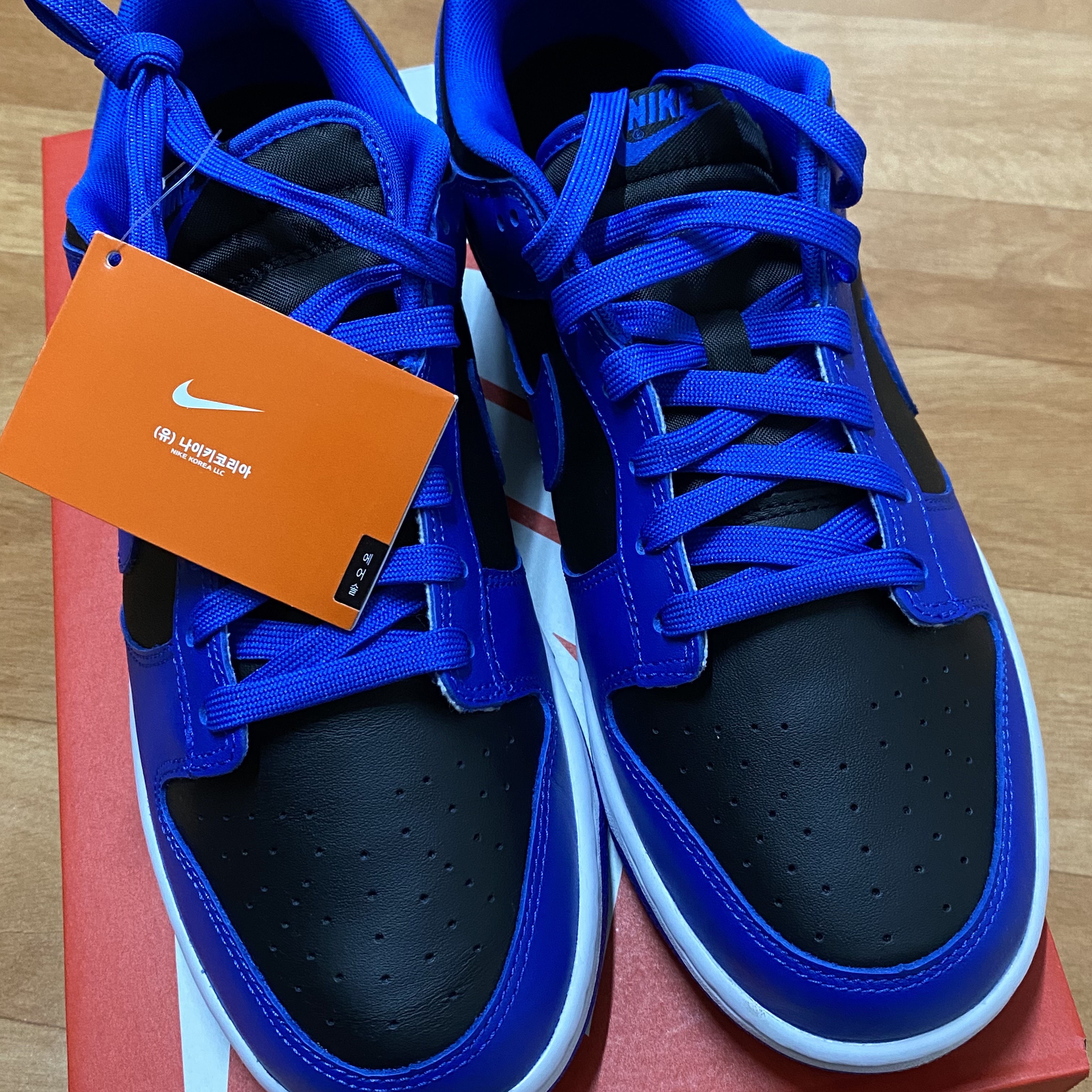 Nike Dunk Low Retro Hyper Cobalt 착용 스타일