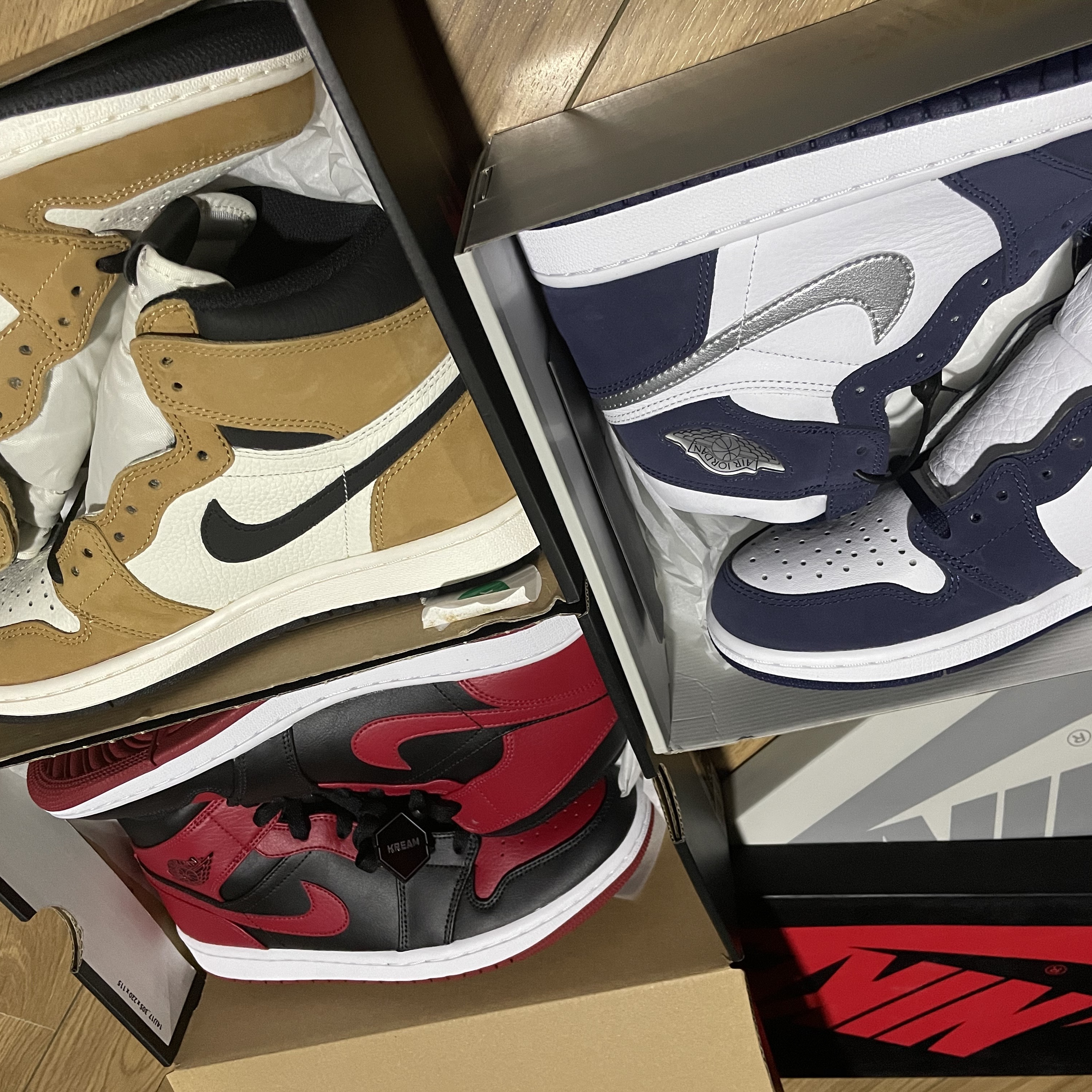 Jordan 1 Retro High OG Black Mocha, Supreme x Stone Island Painted Camo Nylon Cargo Pants Black - 20FW 착용 스타일 - 2