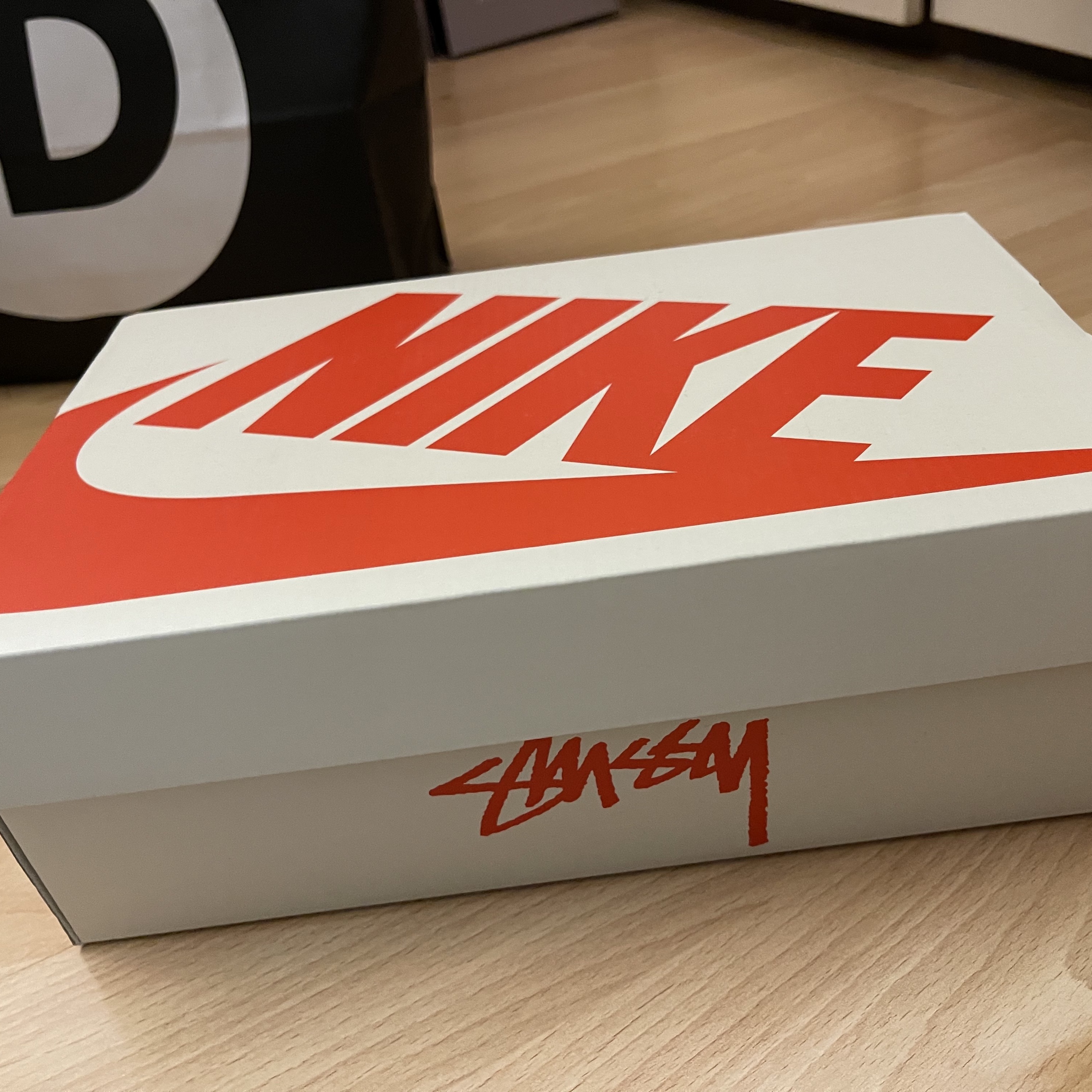 Nike x Stussy Air Force 1 Low Triple Black 착용 스타일 - 2