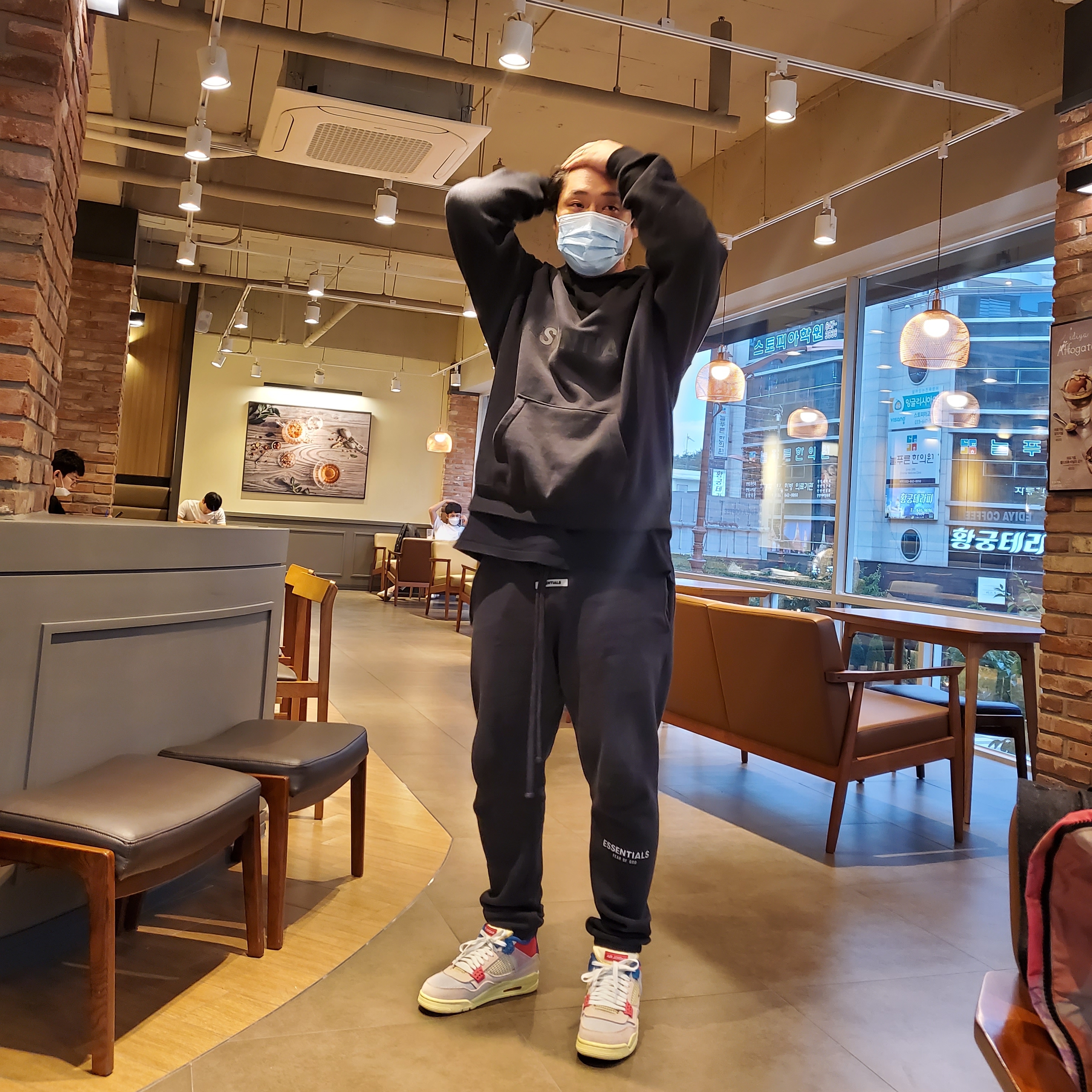 Jordan 4 x Union Retro Guava Ice, Essentials 3D Silicon Applique Pullover Hoodie Dark Slate/Black 2020 착용 스타일 - 1