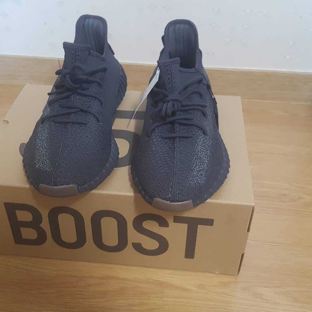 Adidas Yeezy Boost 350 V2 Cinder - Reflective 착용 스타일 - 3