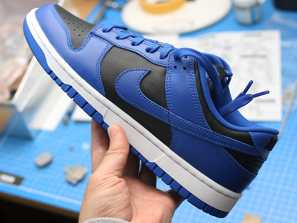 Nike Dunk Low Retro Hyper Cobalt 착용 스타일 - 1