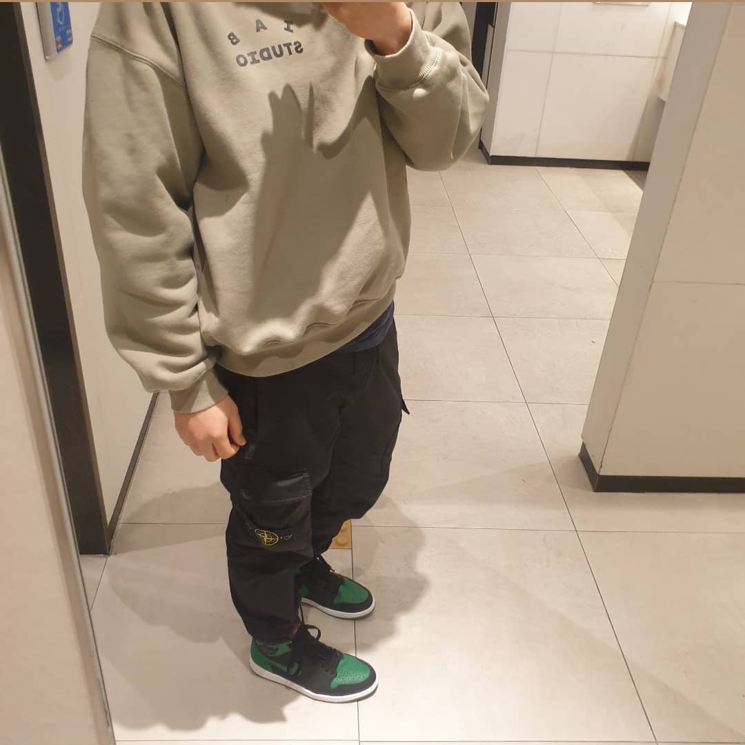 Jordan 1 Retro High OG Pine Green Black 착용 스타일
