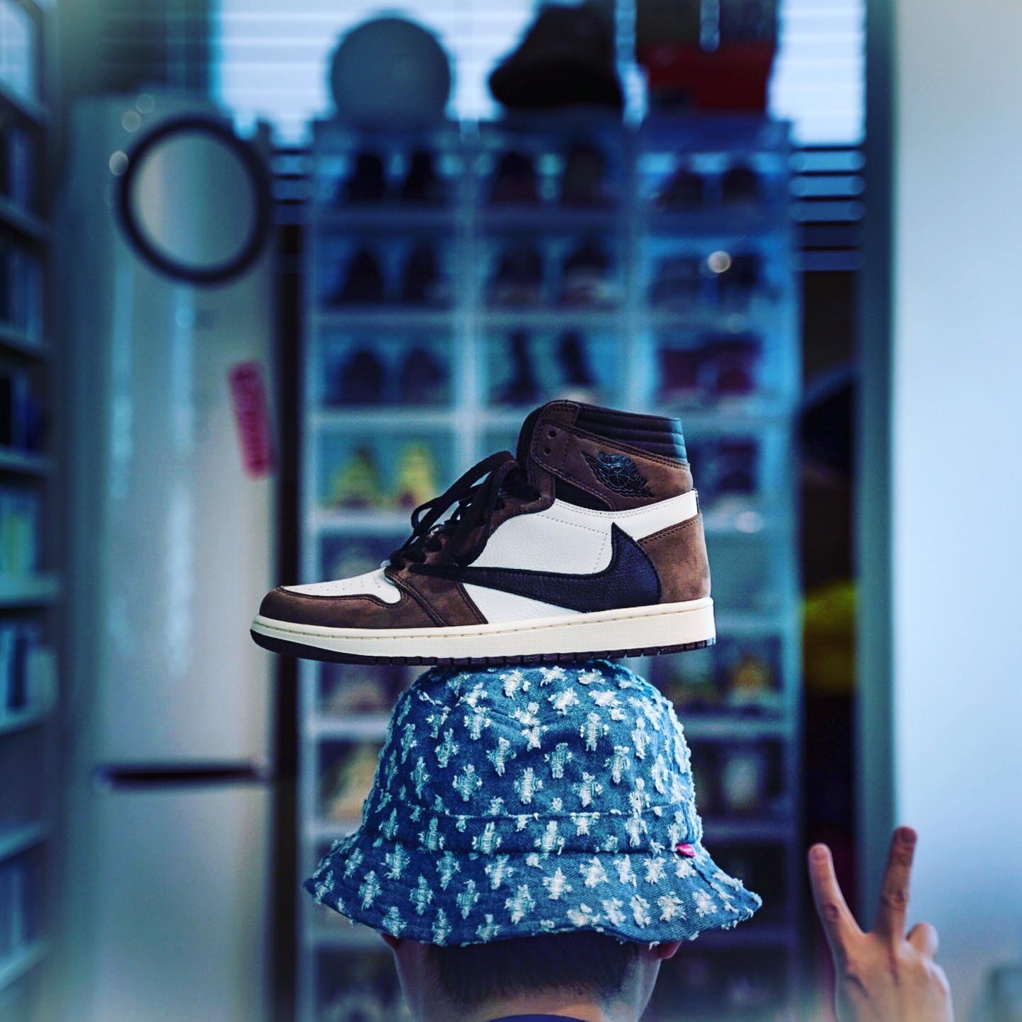 Jordan 1 x Travis Scott Retro High OG SP Mocha, Jordan 1 x Travis Scott Retro Low OG SP Mocha 착용 스타일 - 4