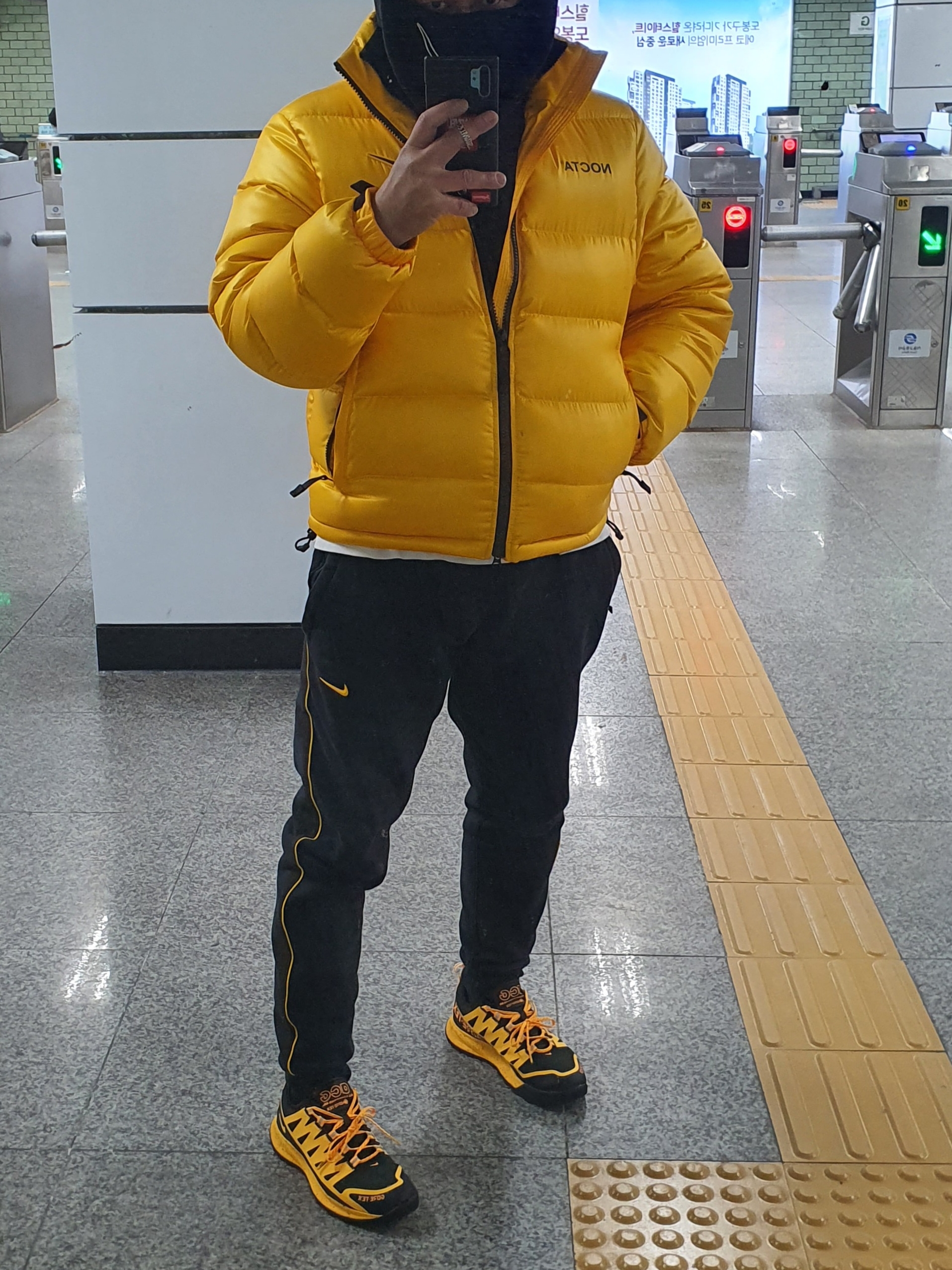 Nike x Drake Nocta Essential Hoodie Black - Asia, Nike x Drake Nocta Essential Track Jacket - Asia 착용 스타일 - 1