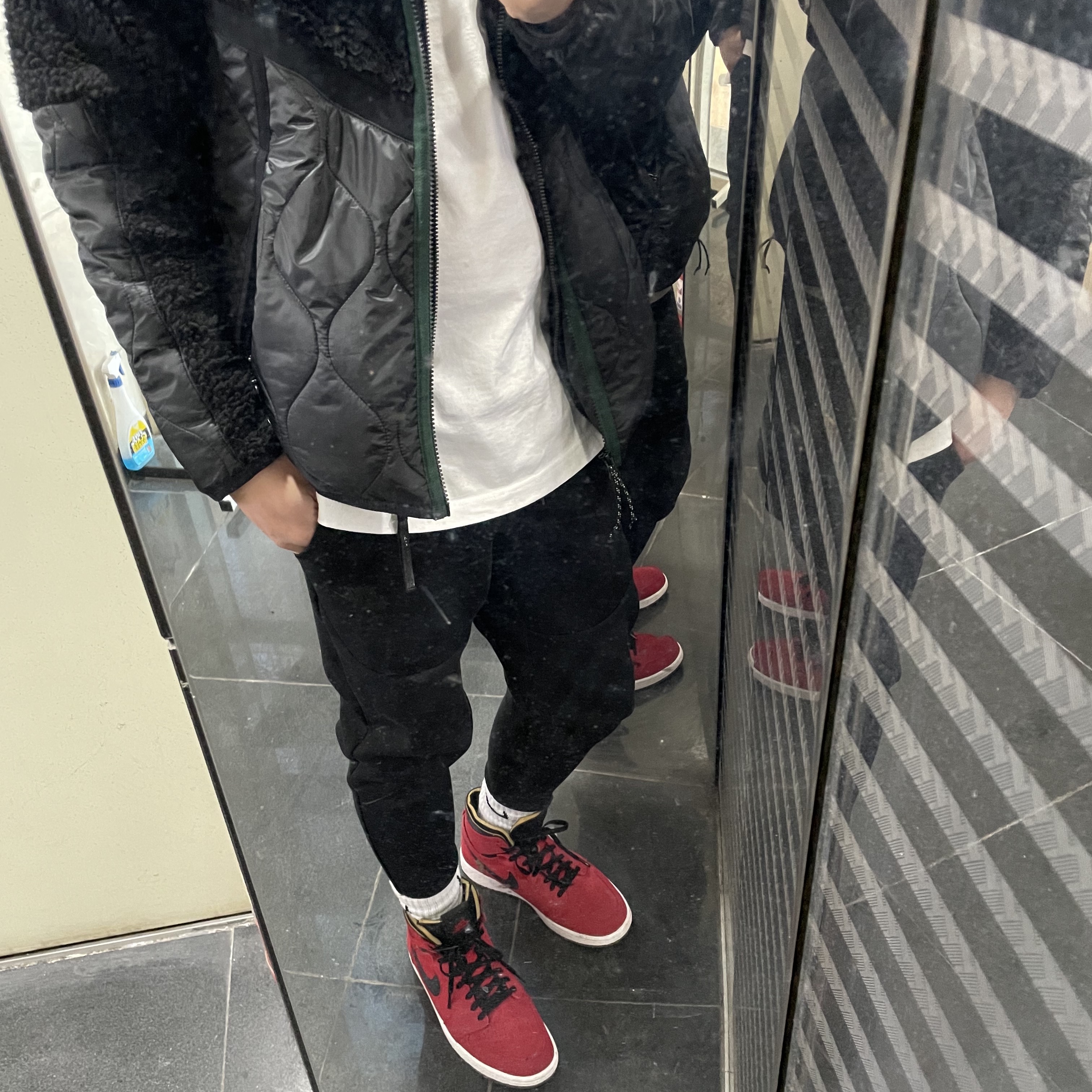 Jordan 1 Zoom Air CMFT Gym Red 착용 스타일