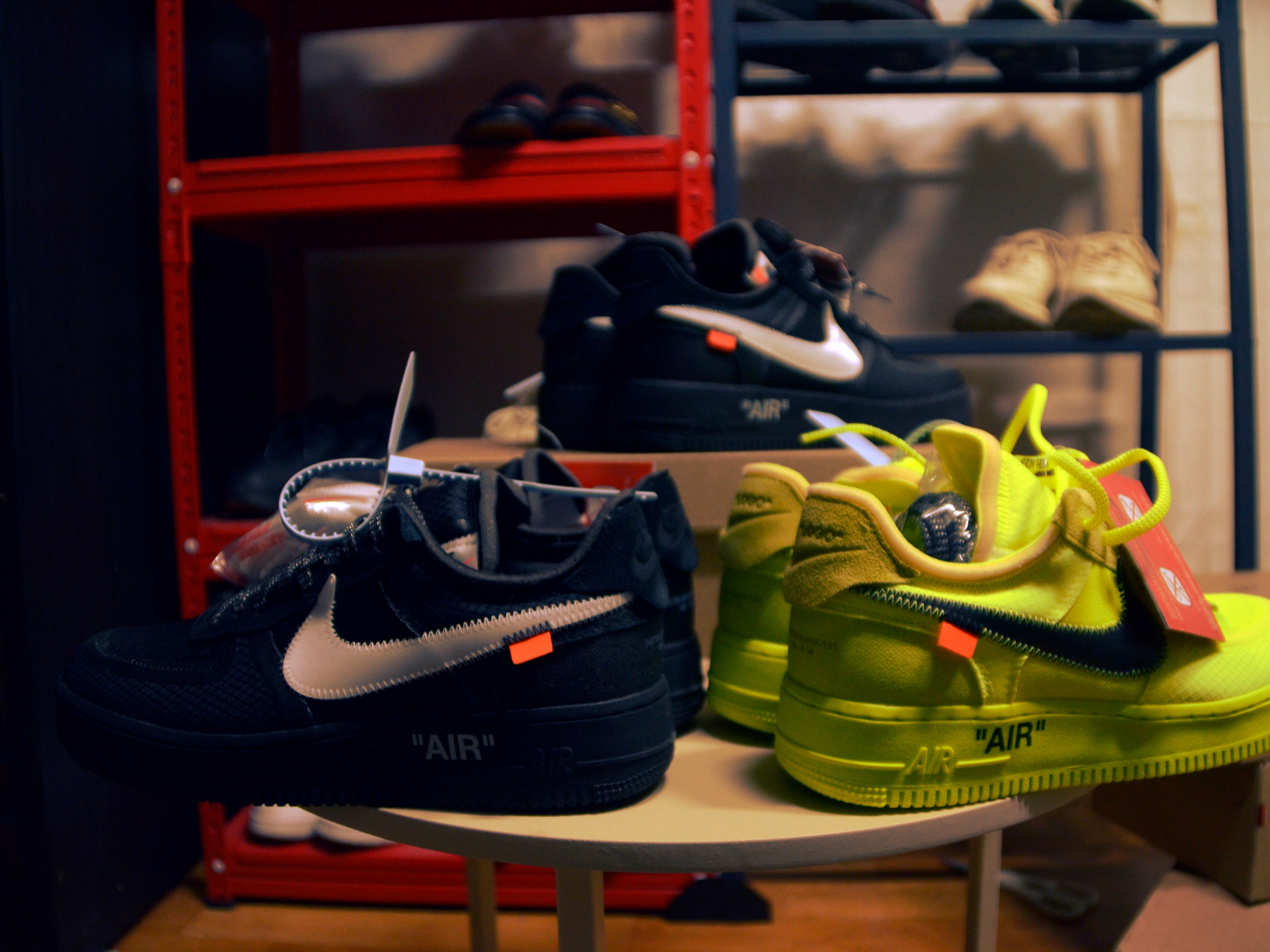 Nike x Off-White Air Force 1 Low Black White, Nike x Off-White Air Force 1 Low Volt 착용 스타일