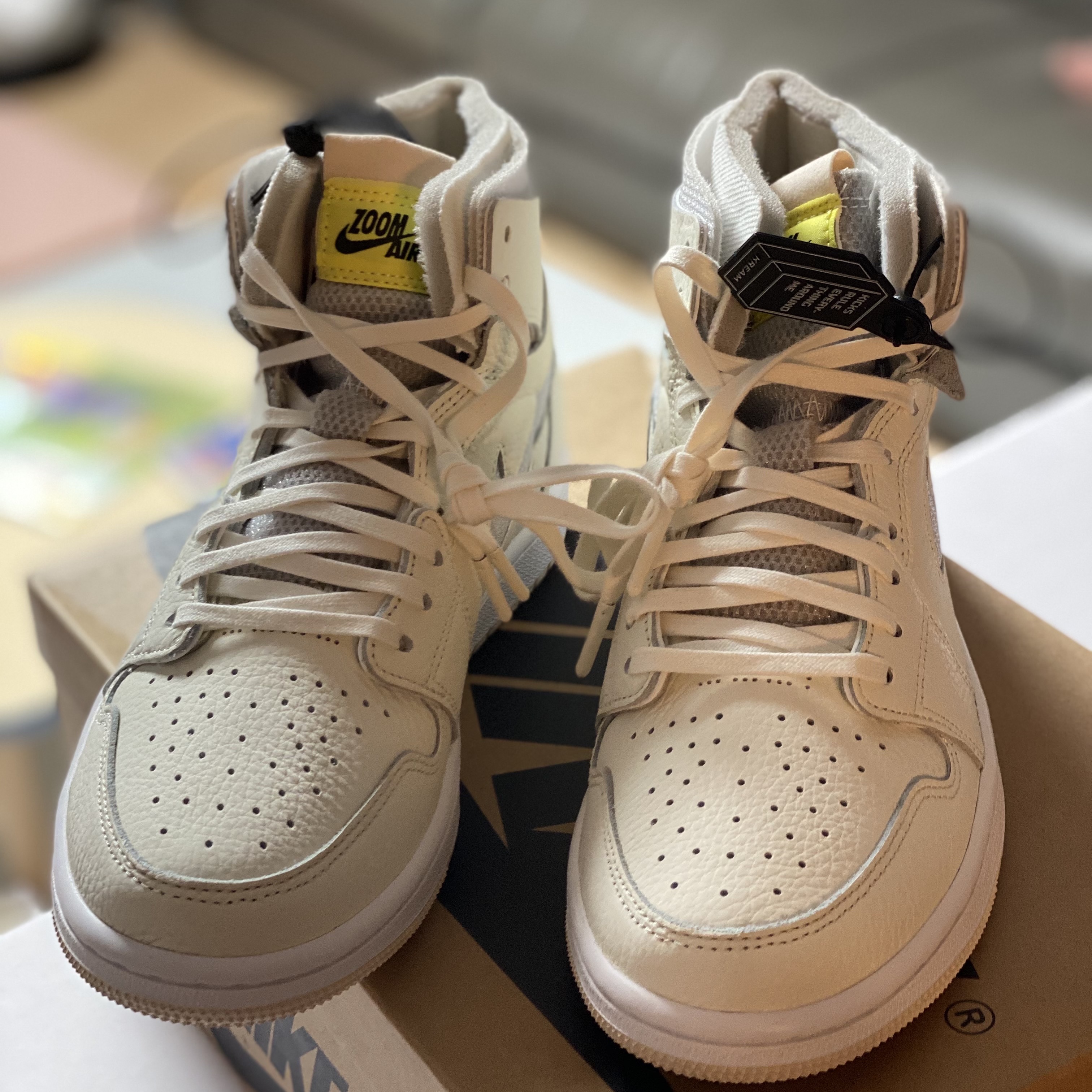 (W) Jordan 1 Zoom Air CMFT Sail 착용 스타일 - 1