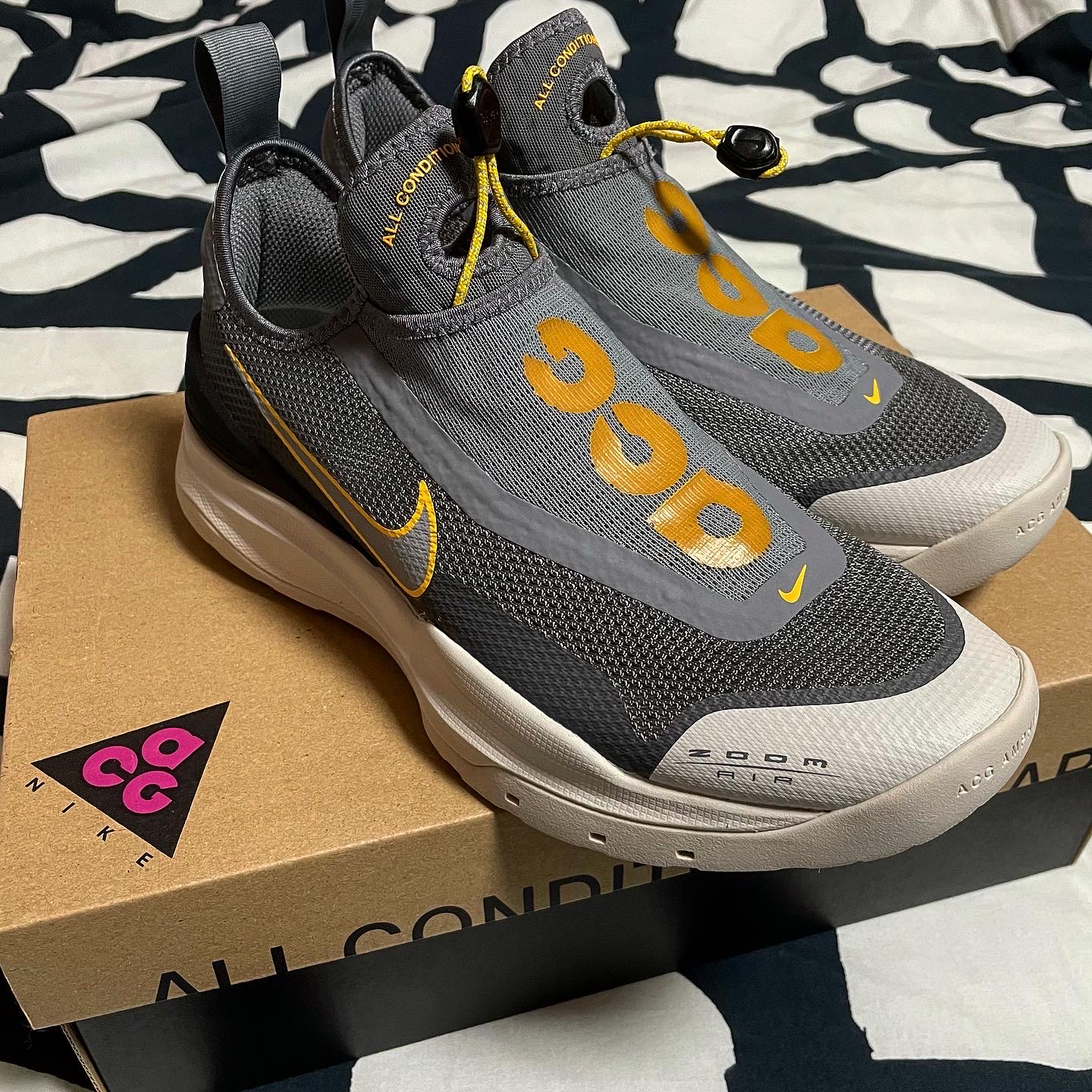 Nike ACG Zoom Air AO Smoke Grey 착용 스타일 - 4