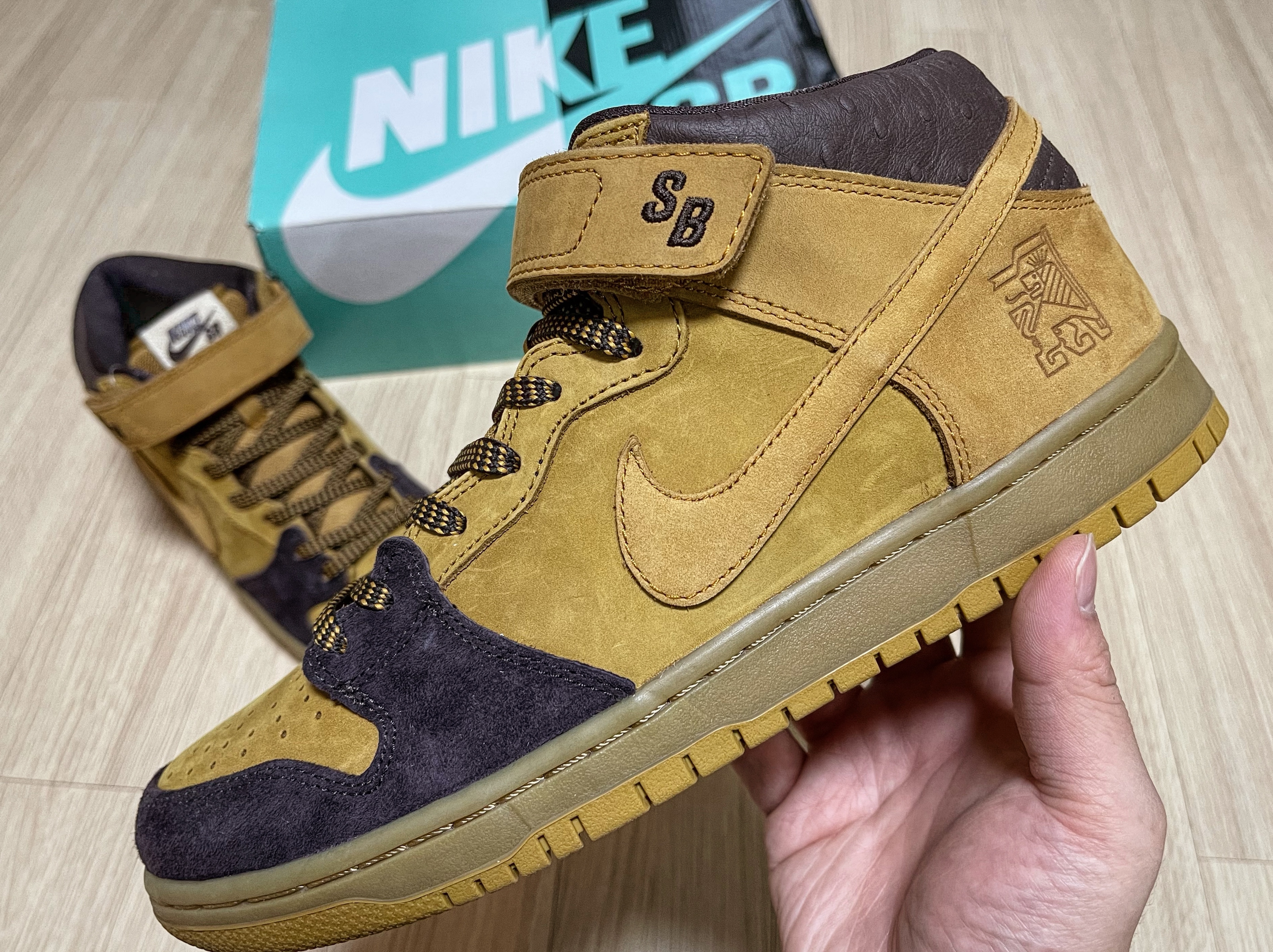 Nike SB Dunk Mid Lewis Marnell 착용 스타일 - 3