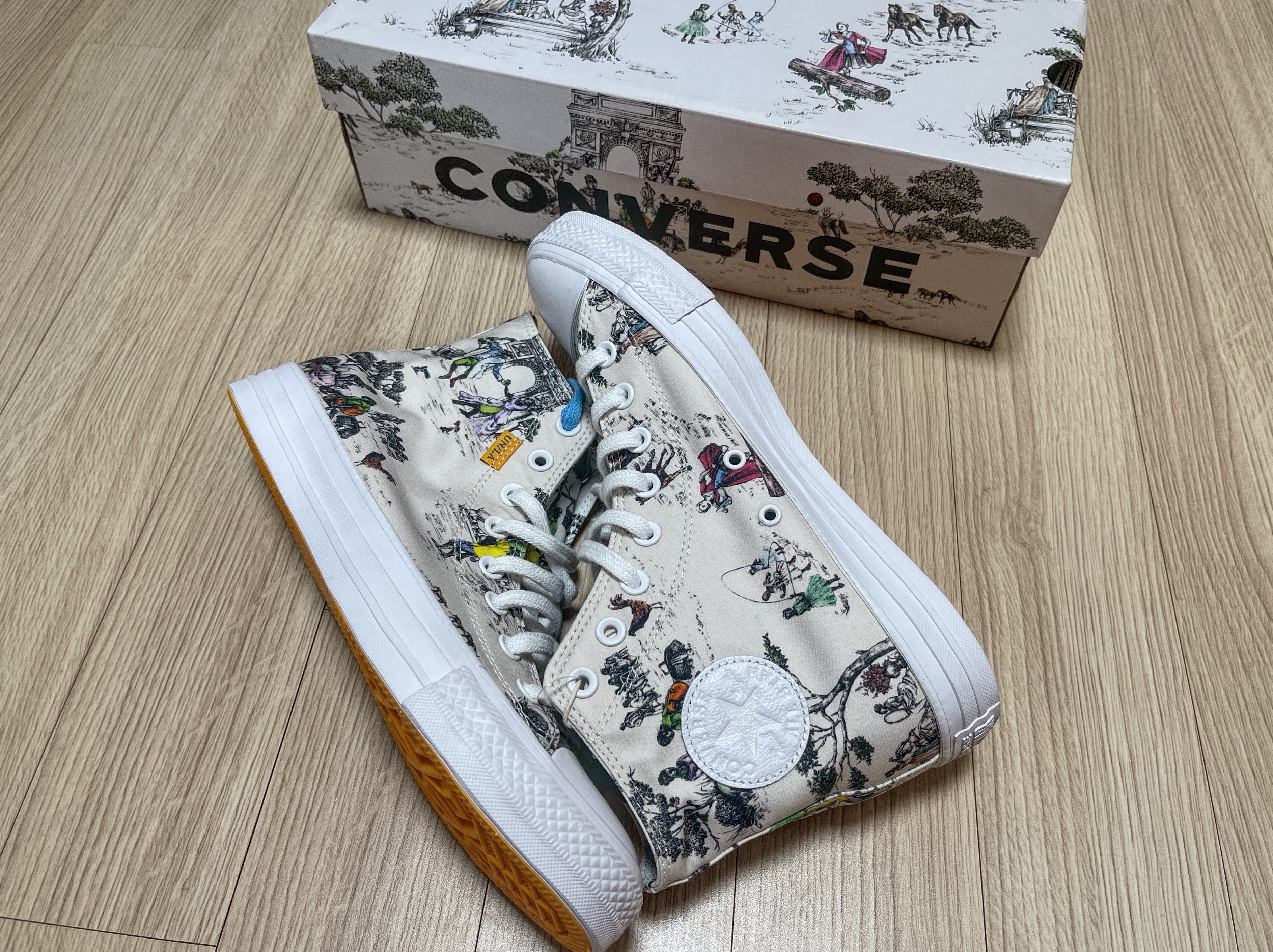 Converse x Union Chuck Taylor All Star Hi White  착용 스타일