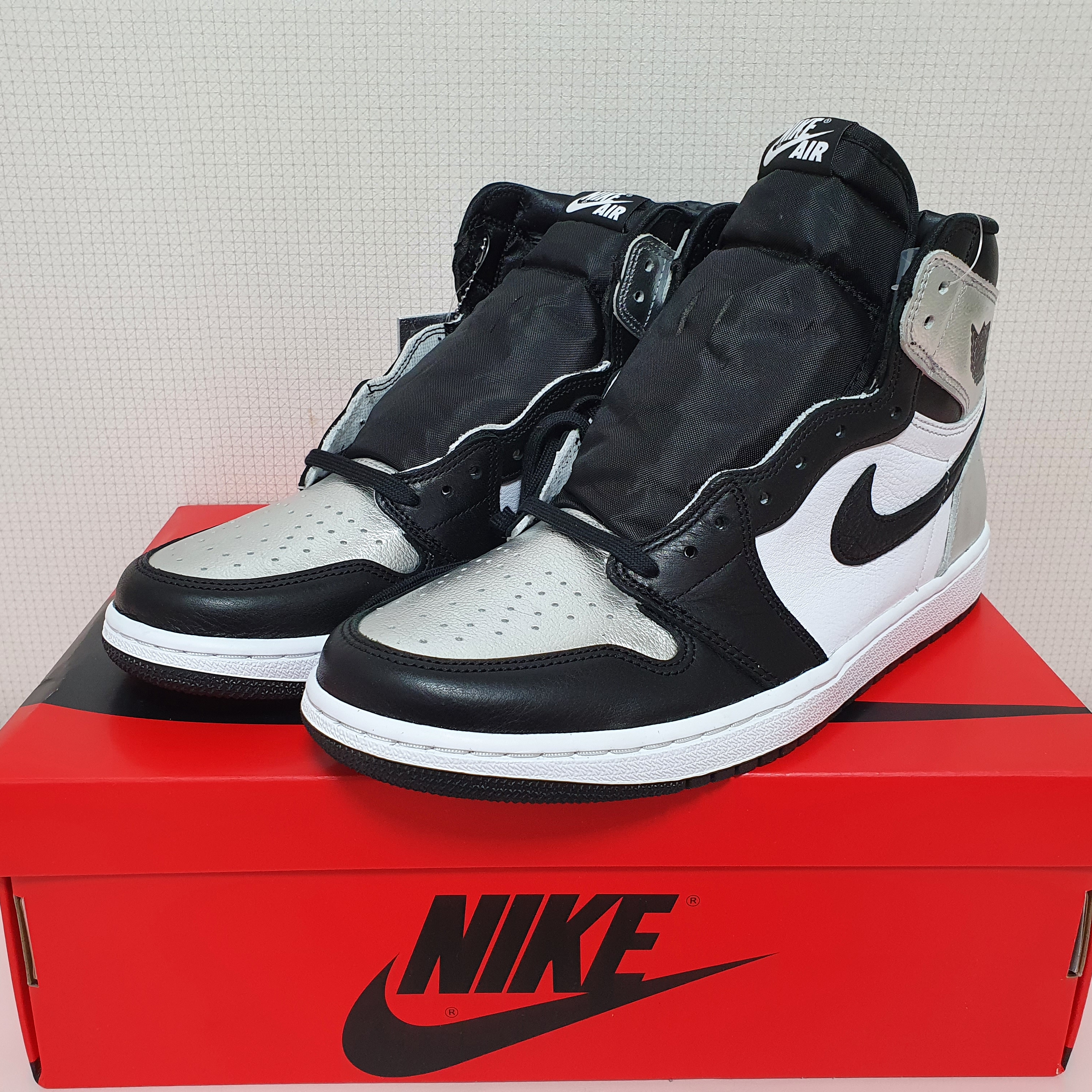 (W) Jordan 1 Retro High OG Silver Toe 착용 스타일 - 1
