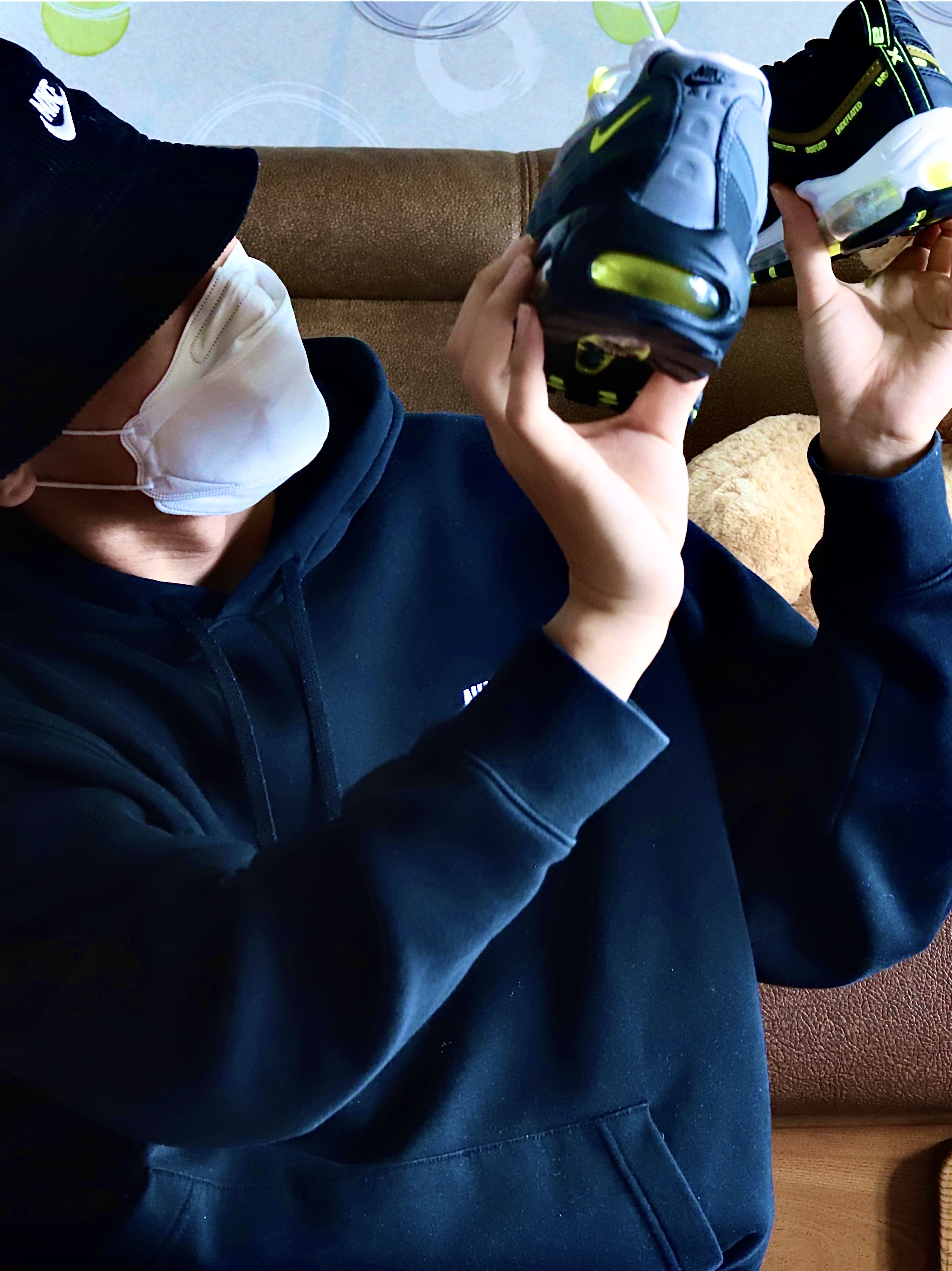 Nike Futura Corduroy Bucket Black, Nike x Undefeated Air Max 97 Black Volt 착용 스타일