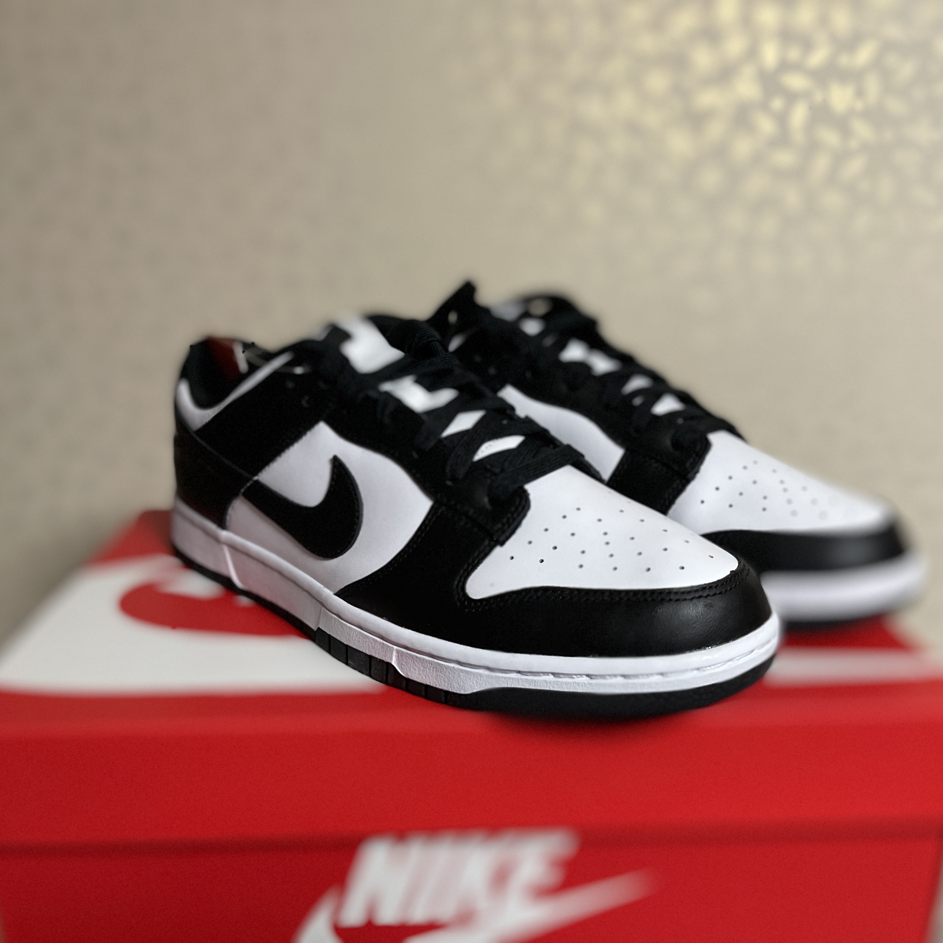 Nike Dunk Low Retro Black 착용 스타일 - 2