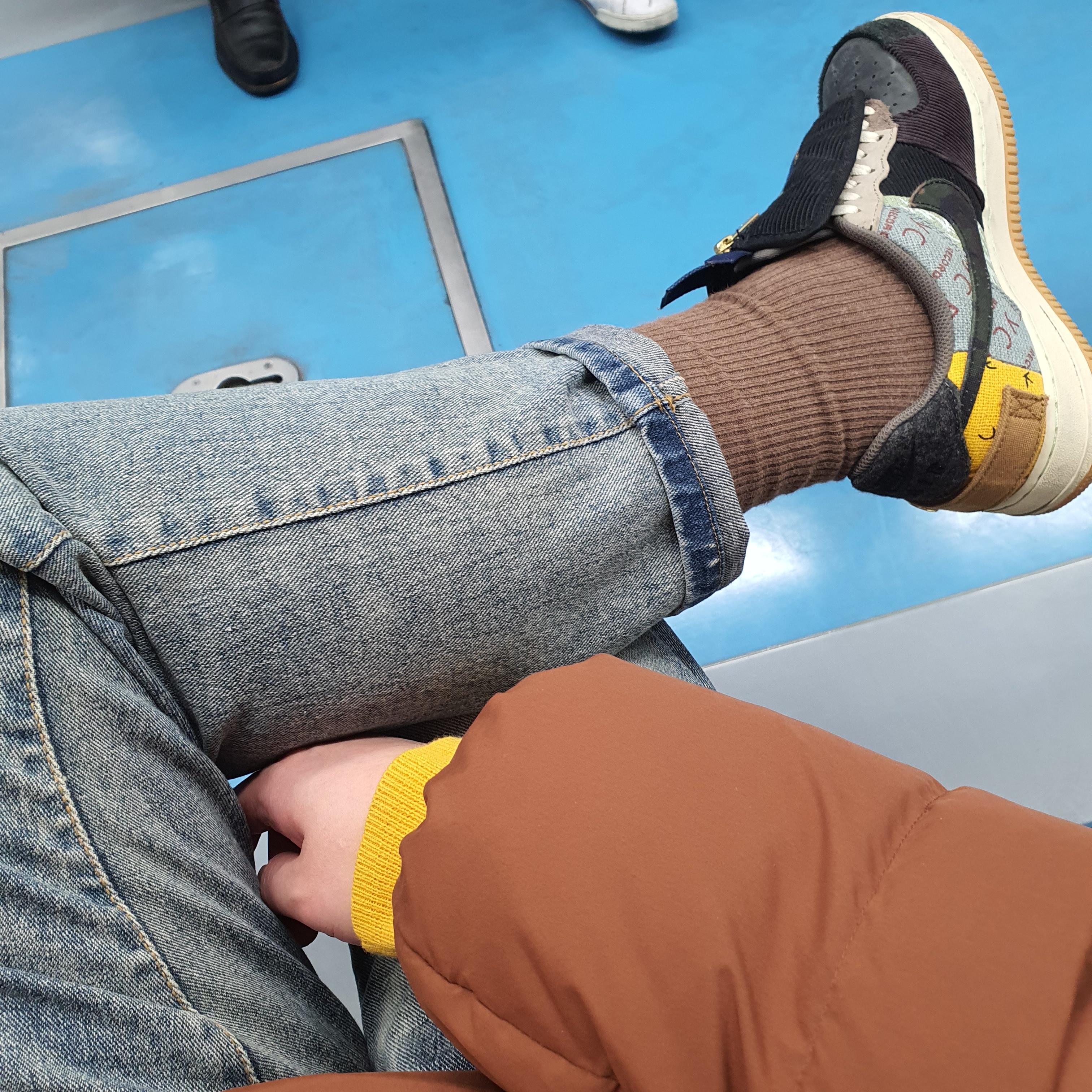 Nike x Travis Scott Air Force 1 Low Cactus Jack 착용 스타일