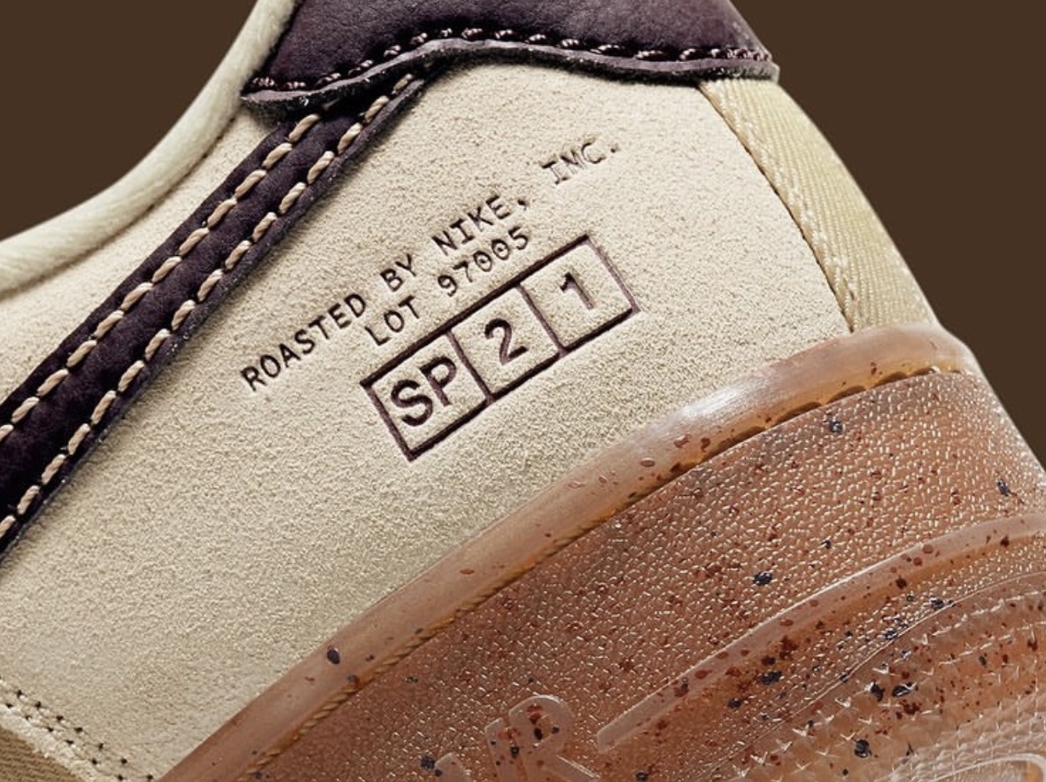 Nike x Stussy Air Force 1 Low Fossil, Nike Air Force 1 '07 LV8 Coffee 착용 스타일 - 5
