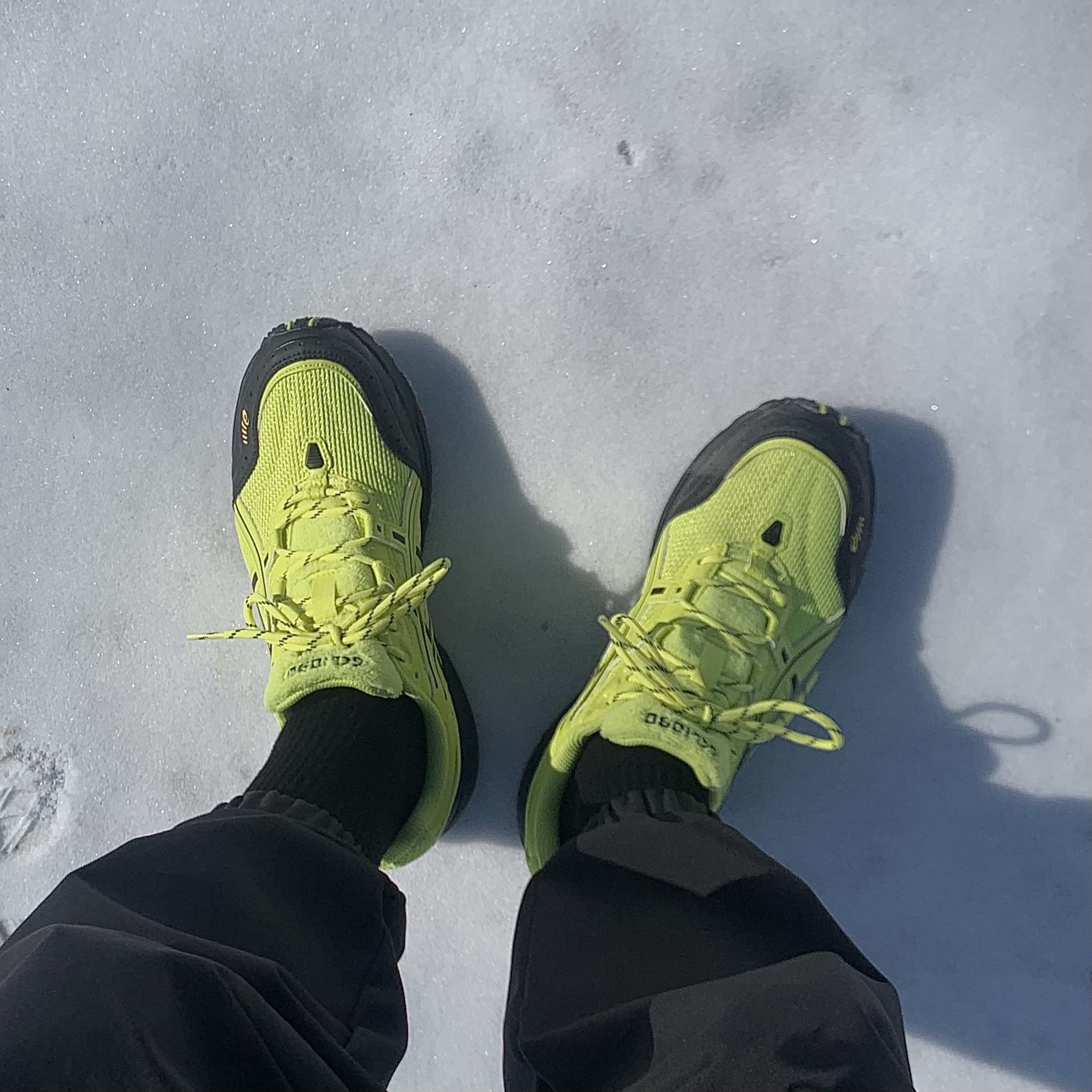 Asics x IAB Studio Gel-1090 Lime 착용 스타일