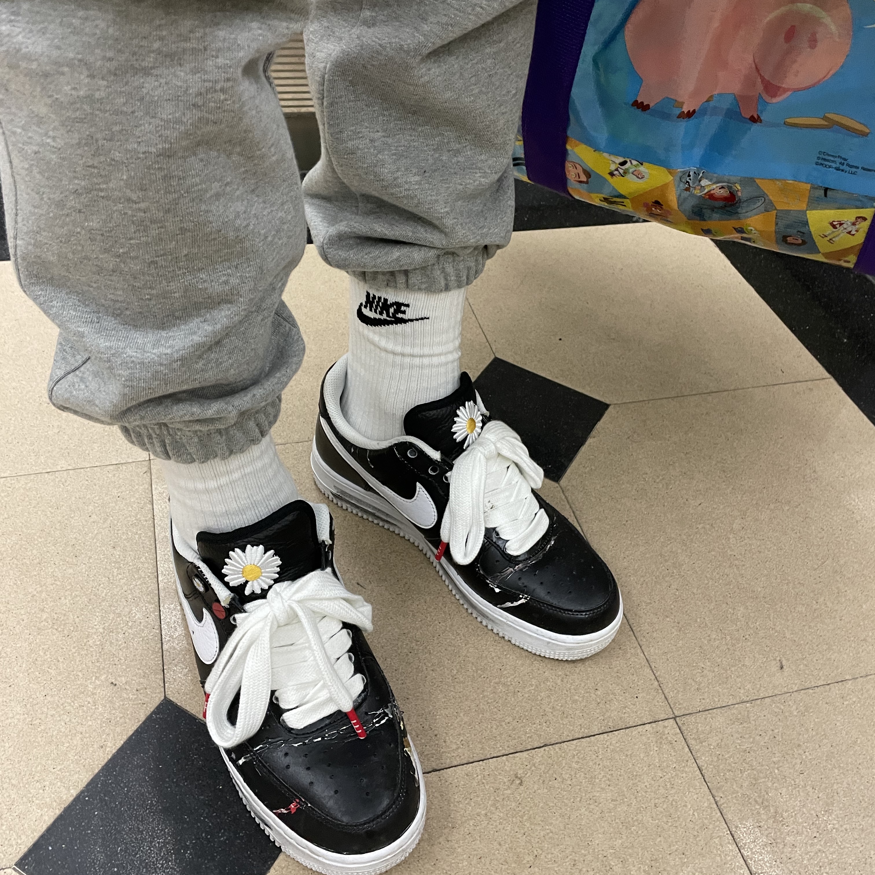 Nike x Peaceminusone Air Force 1 Low Para-Noise 착용 스타일 - 1