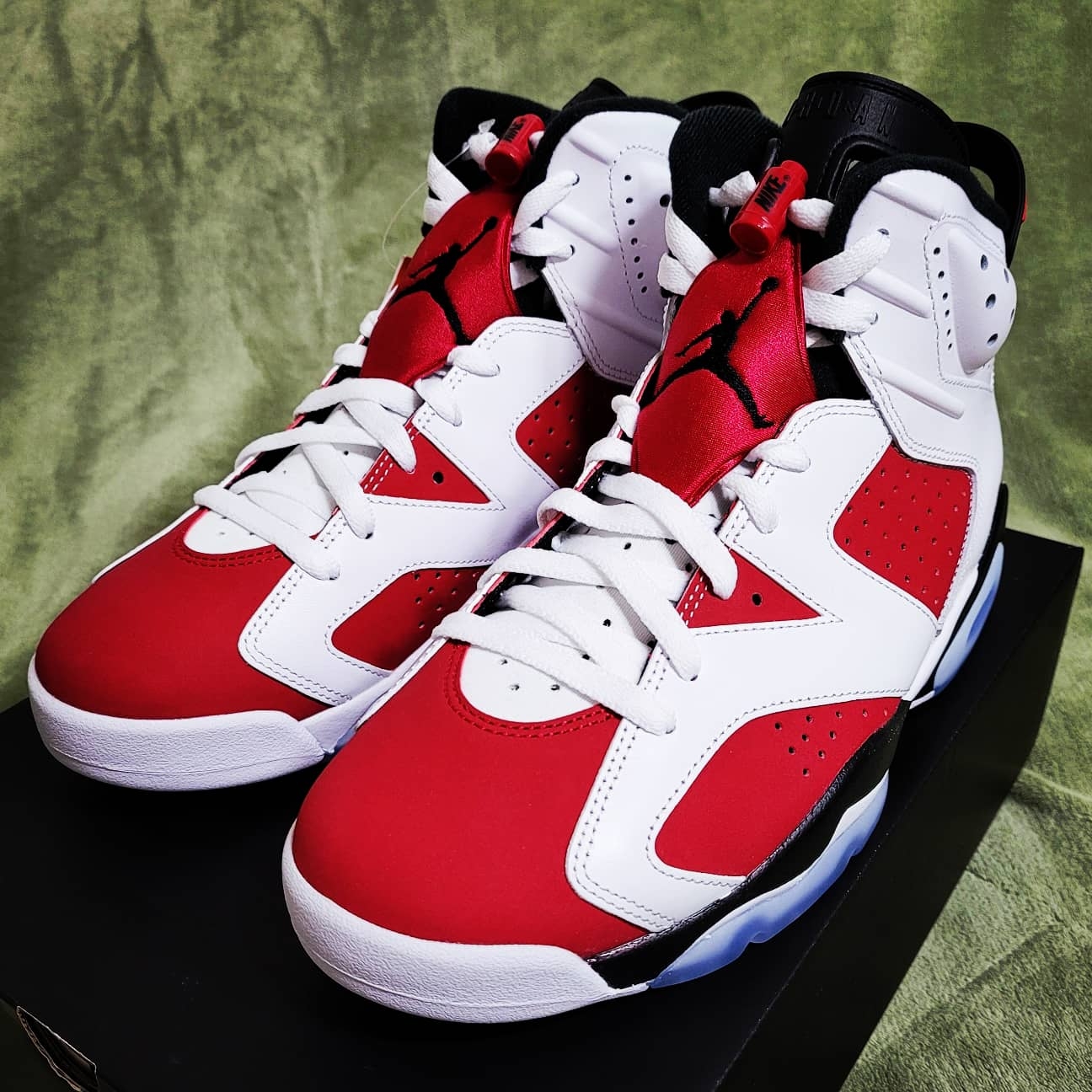 Jordan 6 Retro Carmine 2021 착용 스타일 - 1
