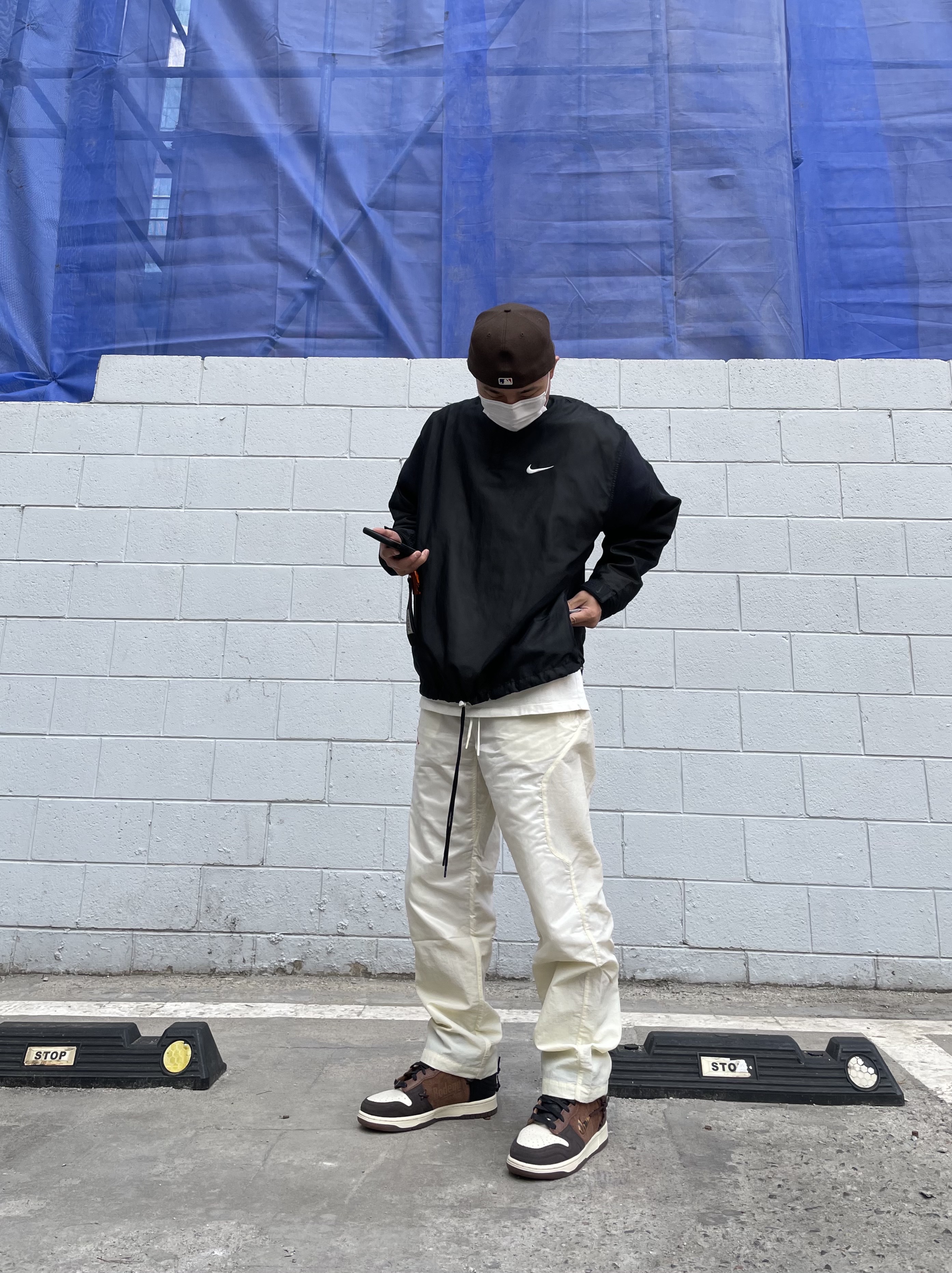 Nike x Bodega Dunk High Legend, Jordan x Off-White Woven Pants Sail - Asia 착용 스타일