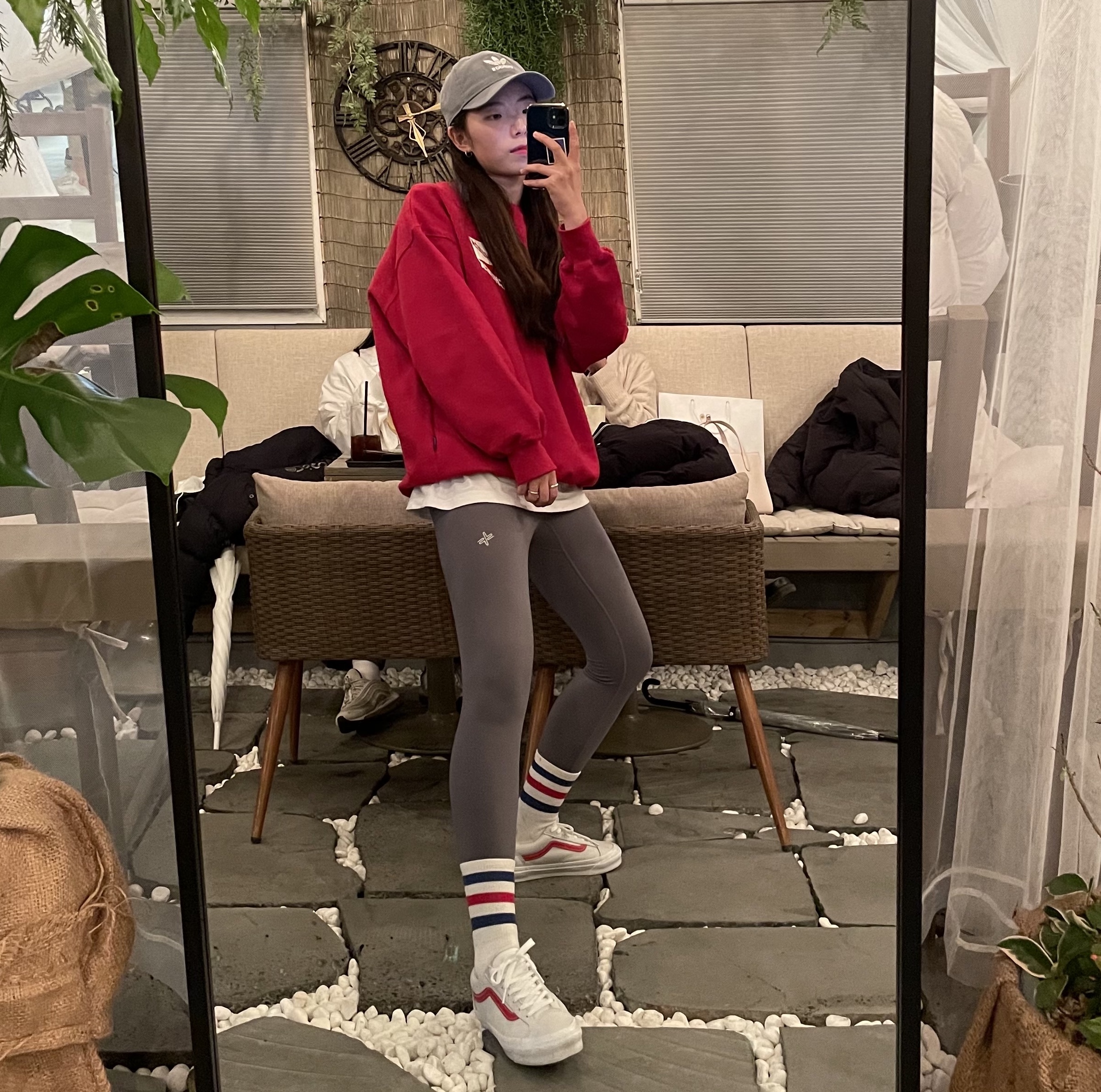 Vans Vault OG Style 36 LX Red 착용 스타일