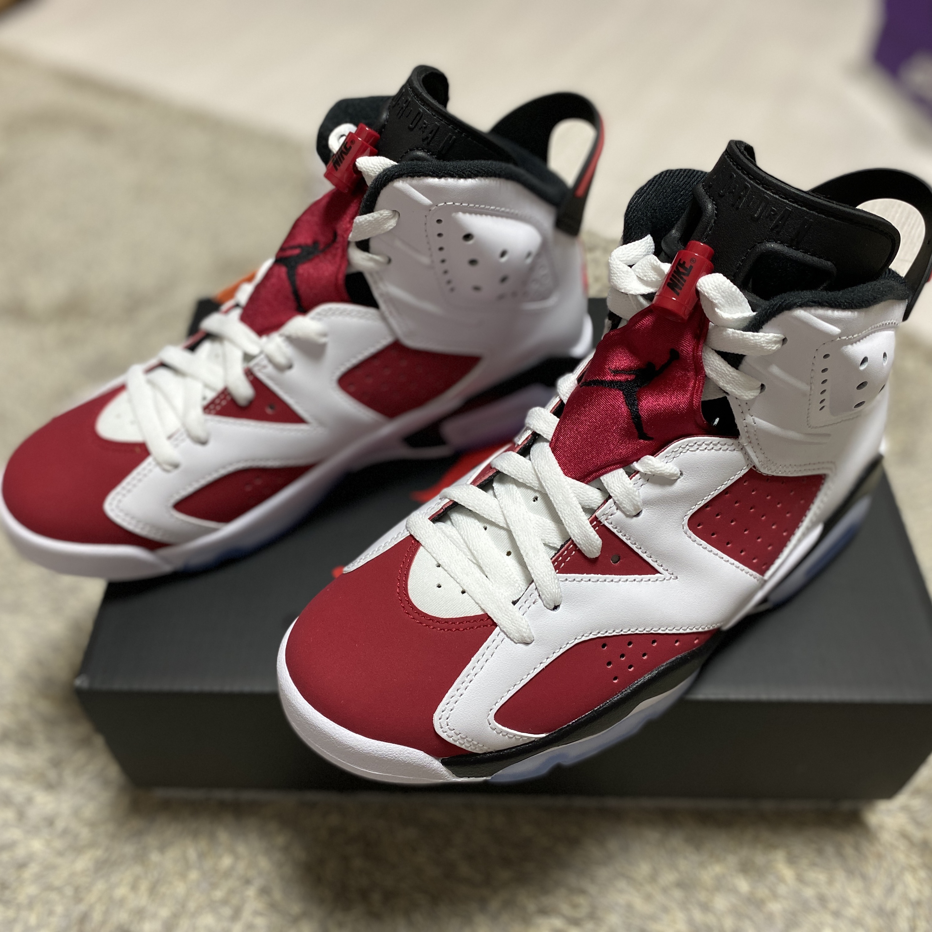 Jordan 6 Retro Carmine 2021 착용 스타일 - 2