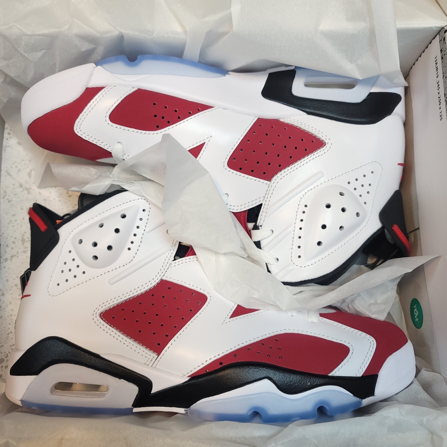 Jordan 6 Retro Carmine 2021 착용 스타일 - 4